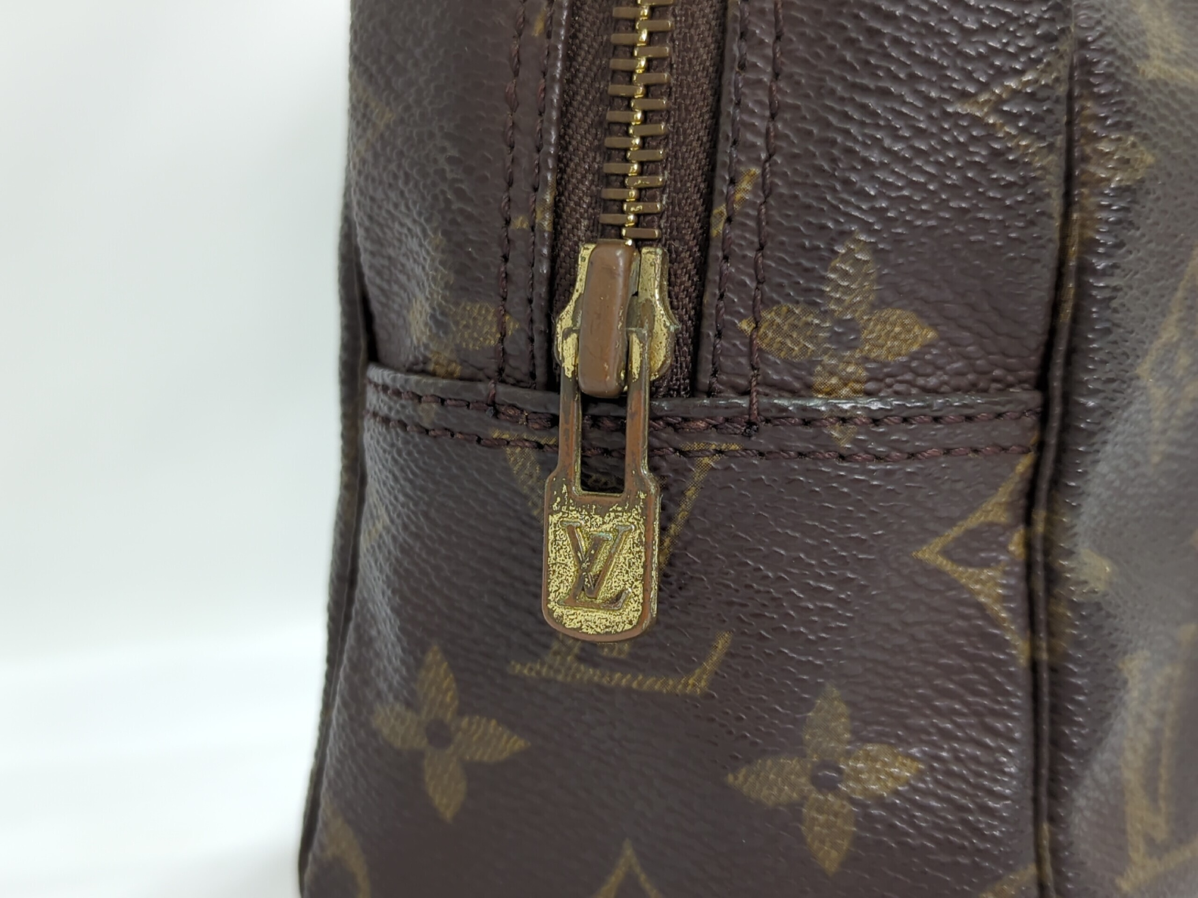 M47522 Monogram Troussard Toilette 28 Clutch Bag — view 6