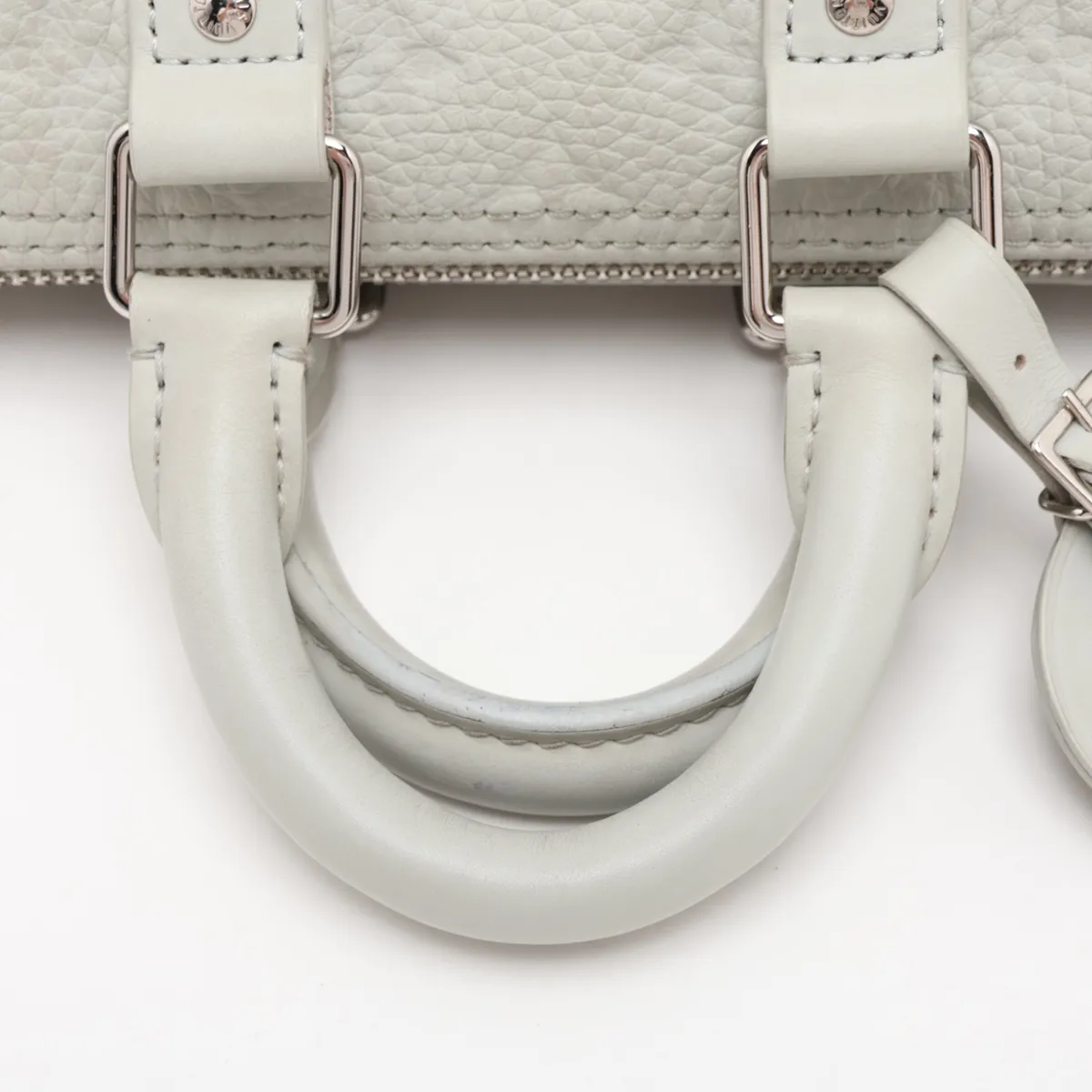 Taurillon Monogram Keepall Bandoulière 25 M23163, serial number unknown, gray. — view 5