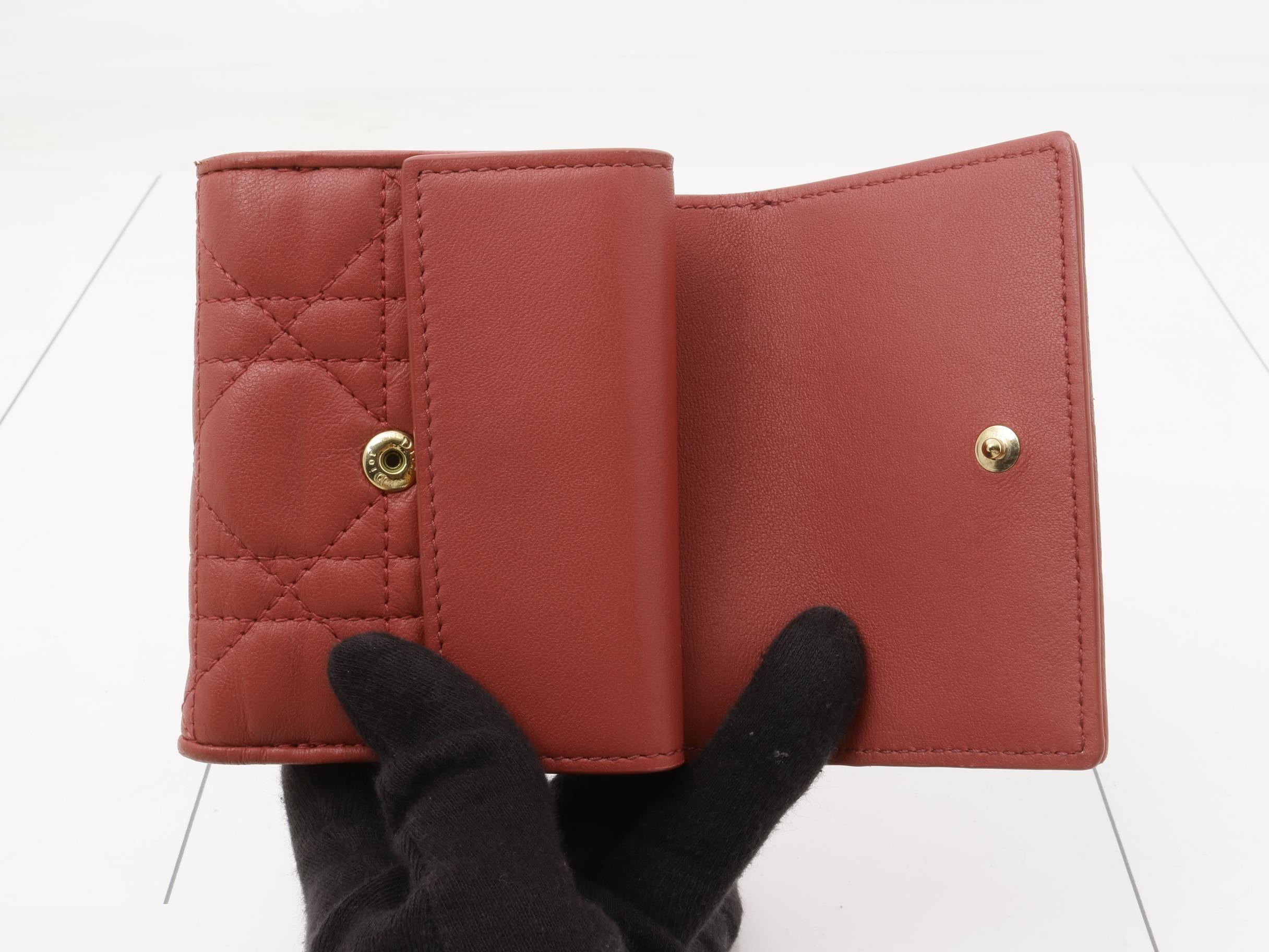 Compact wallet — view 4