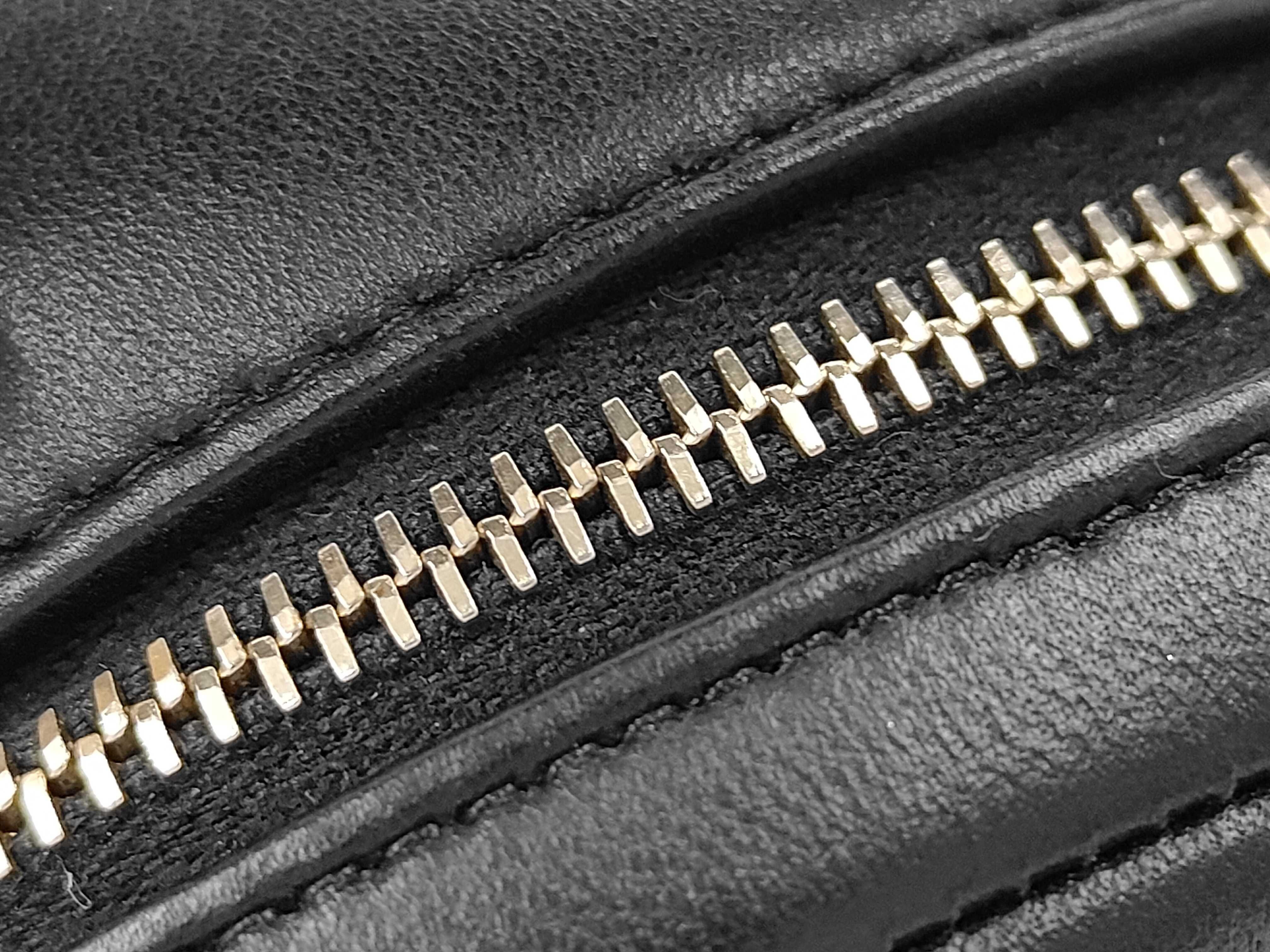 Time Classic Shoulder Bag — view 8