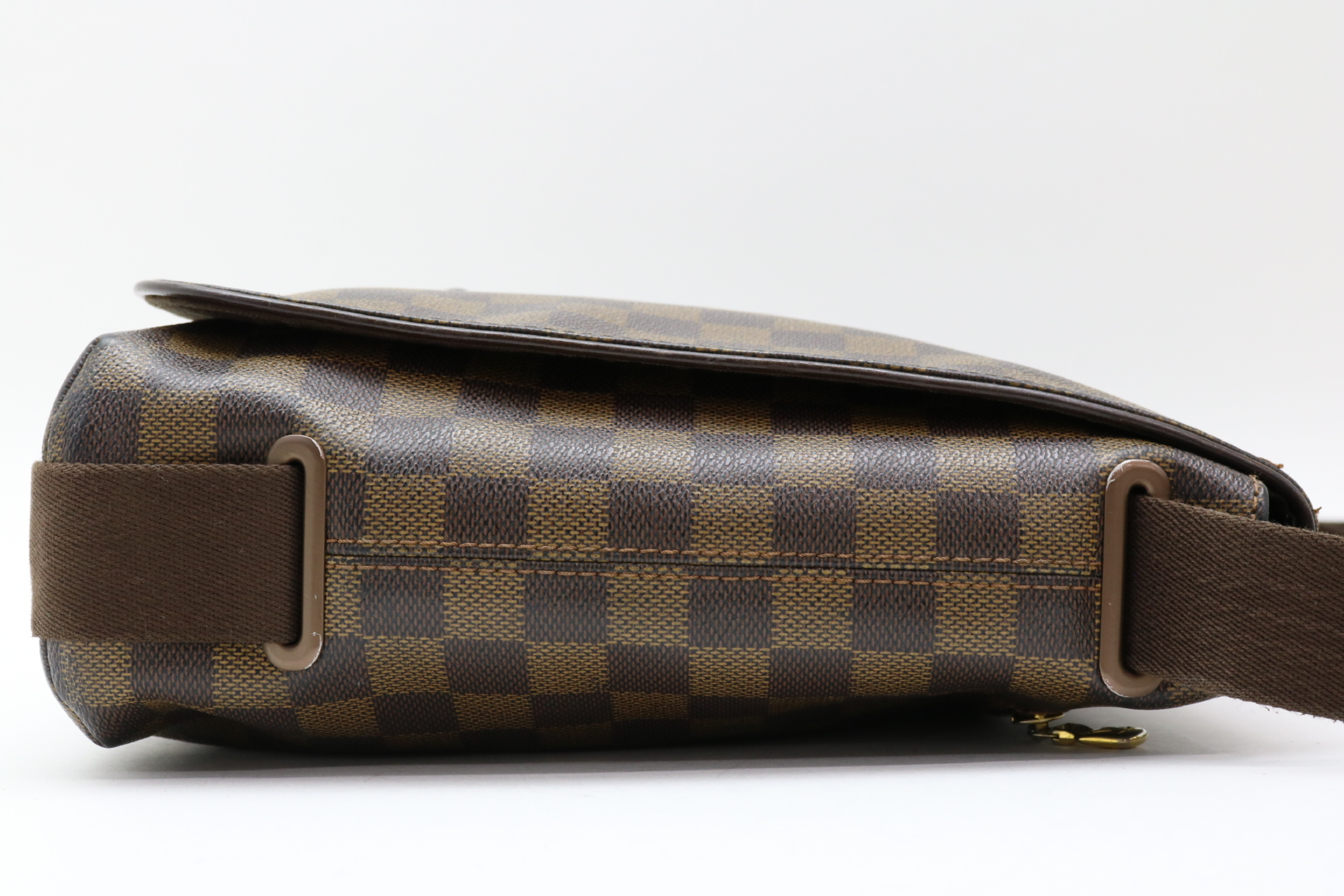 Damier Brooklyn MM Shoulder Bag — view 4