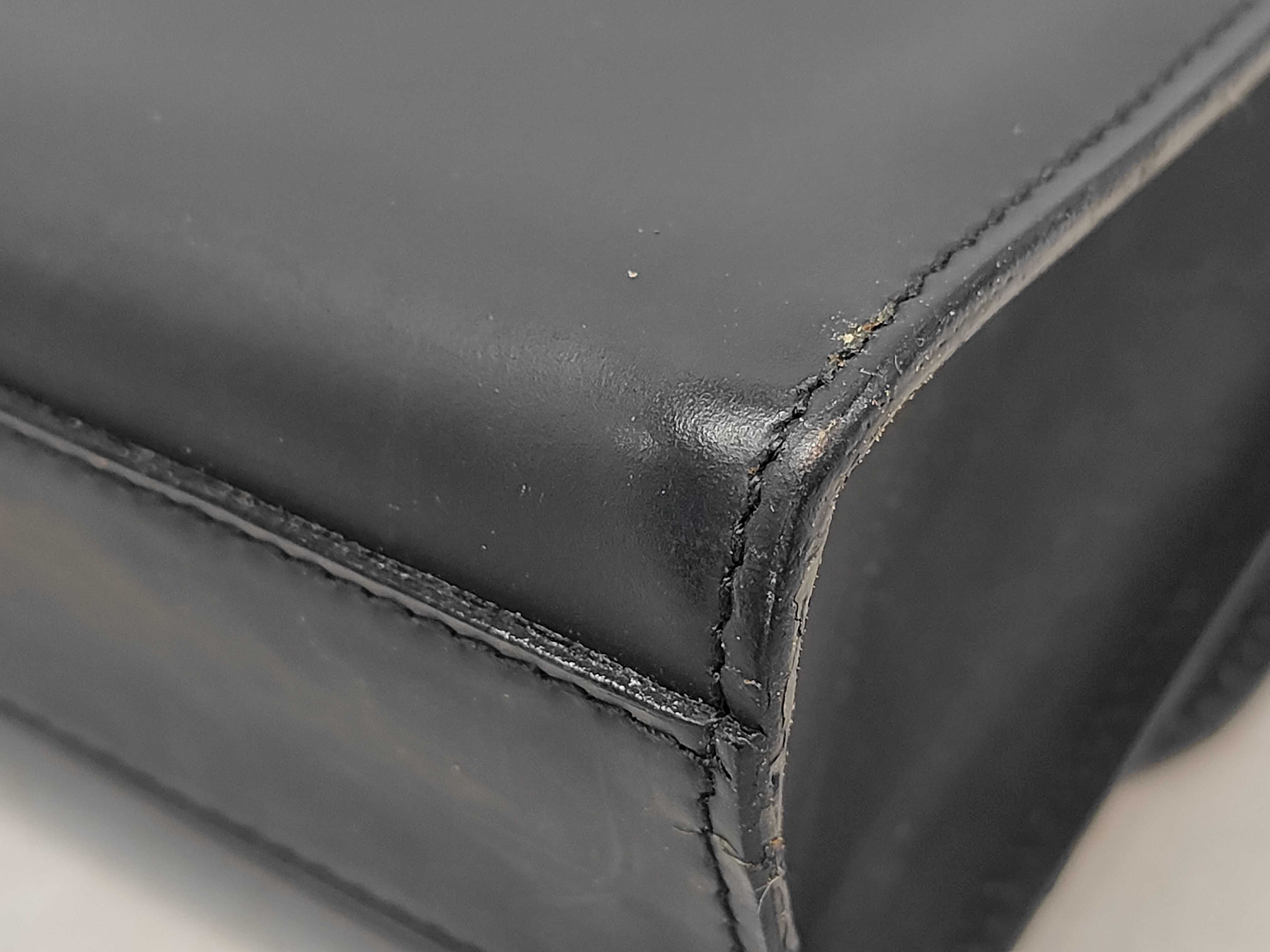001・3064 Shoulder Bag — view 6