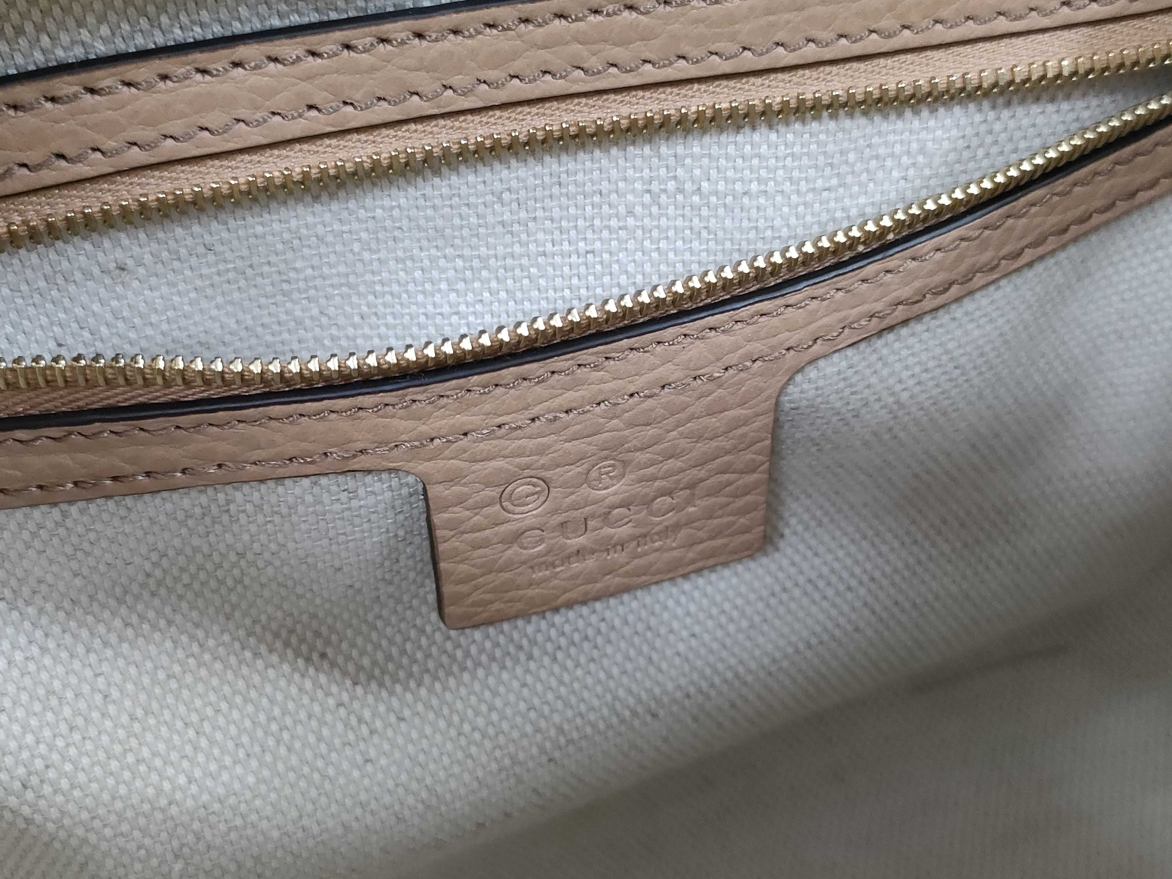 Soho Leather 2-Way Handbag 607722 — view 14