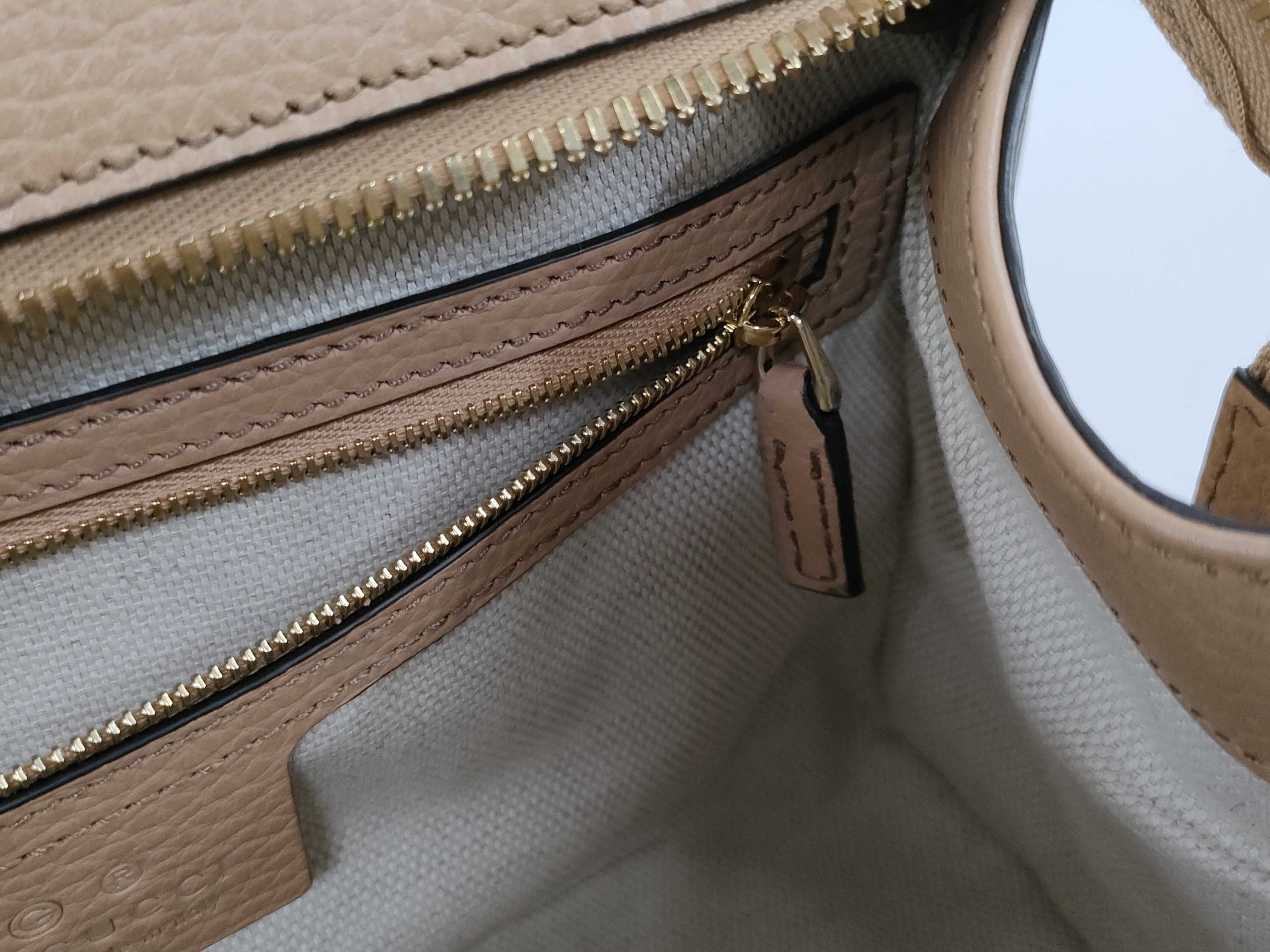 Soho Leather 2-Way Handbag 607722 — view 15
