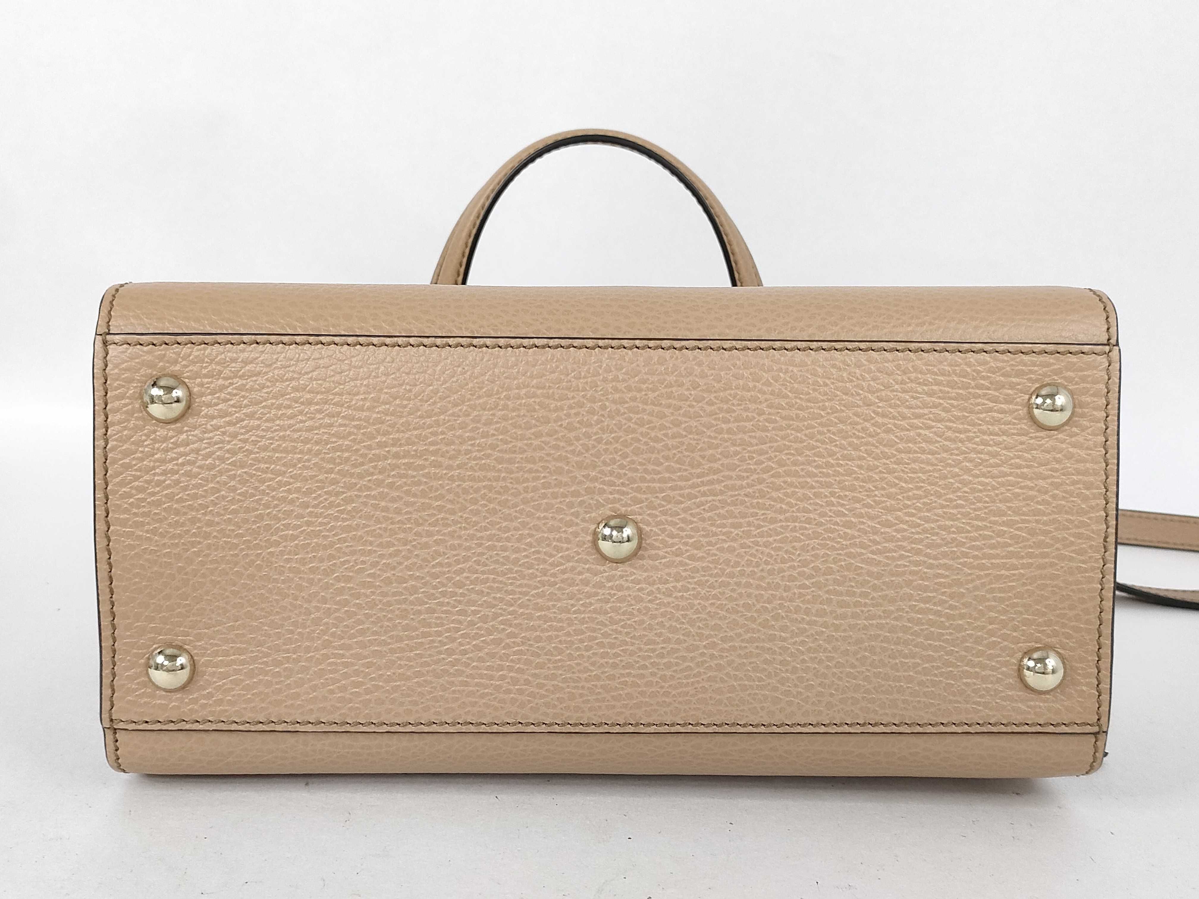 Soho Leather 2-Way Handbag 607722 — view 9