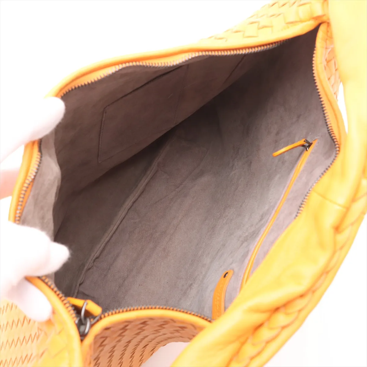Intrecciato Hobo Leather Shoulder Bag Orange with Mirror — view 7