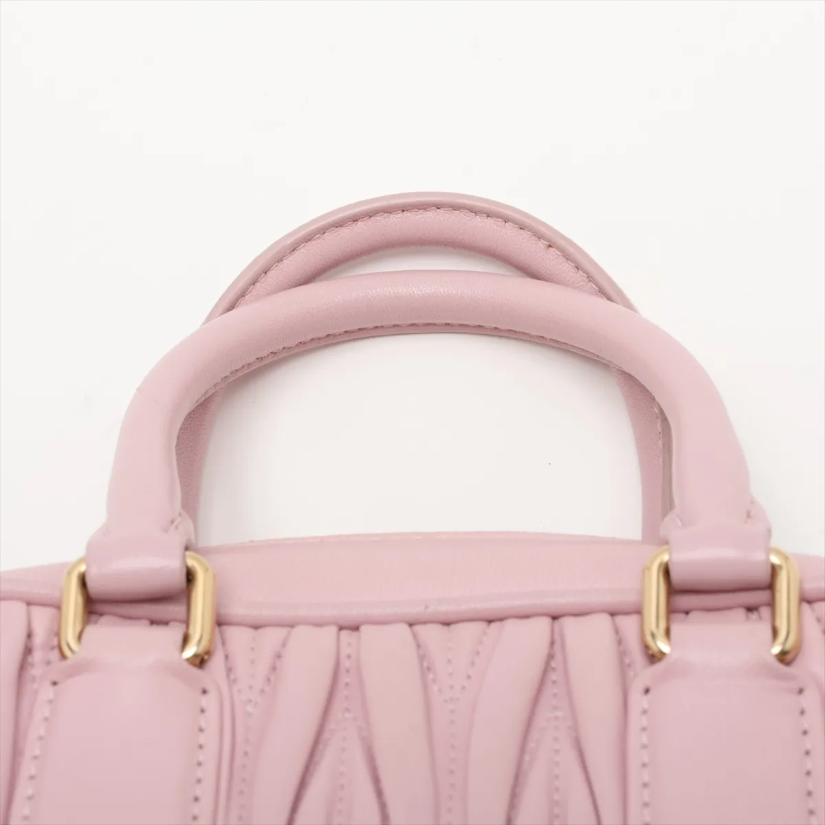 Matelassé Arcadi Leather 2-Way Handbag Pink — view 6