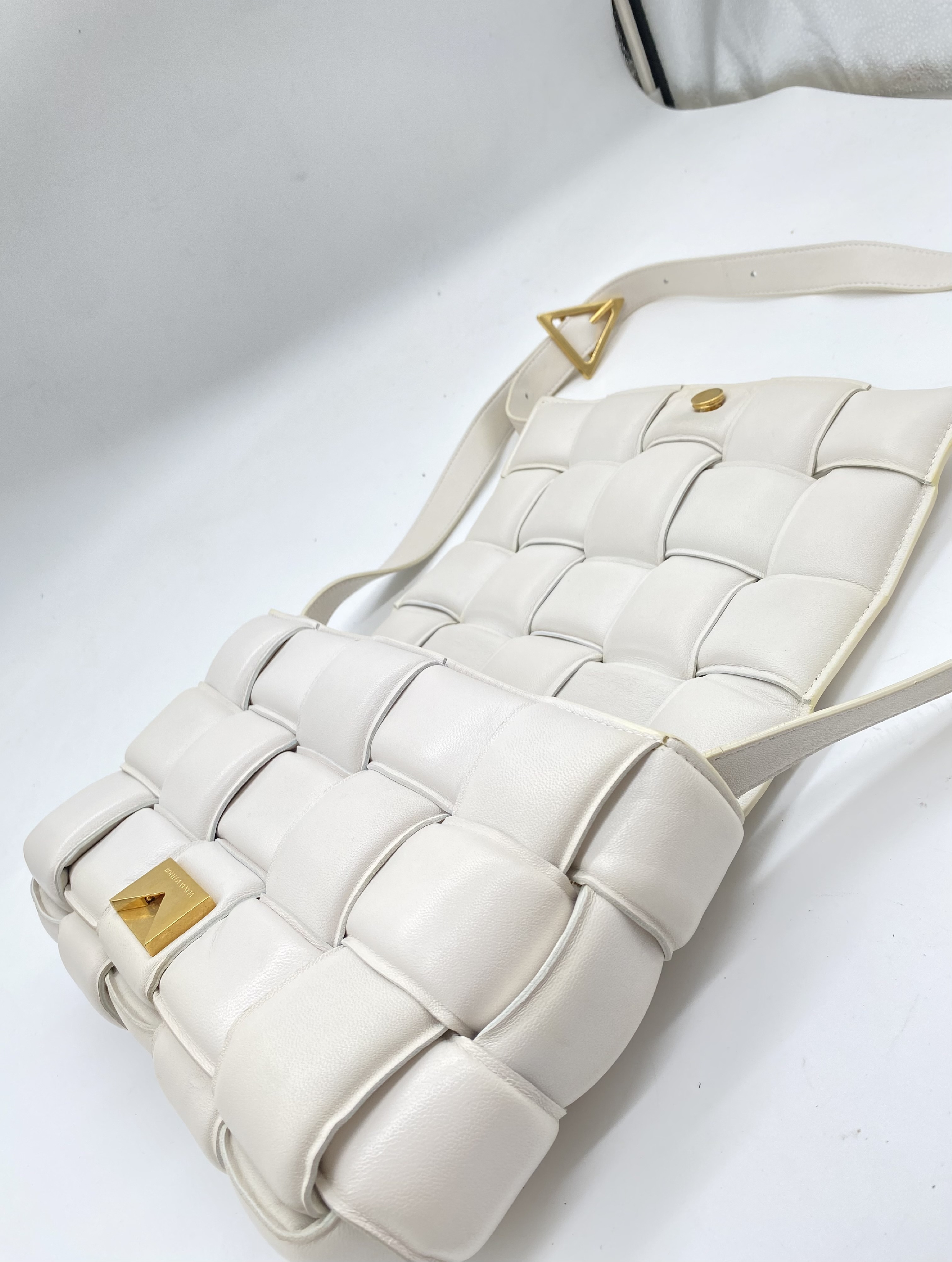 Maxi Intrecciato Padded Cassette IC Chip Activated, Dust Bag Included, Shoulder Bag — view 7
