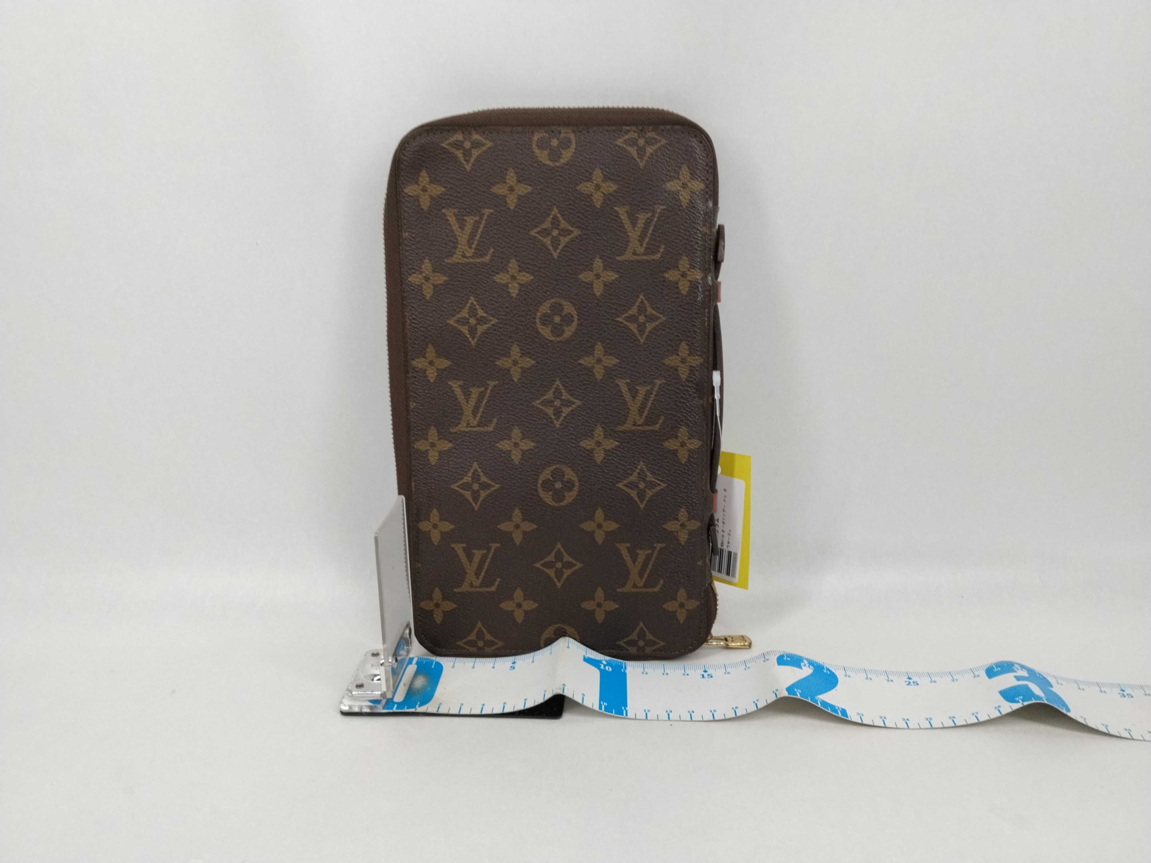 Monogram M60119 Organizer de Voyage Clutch Bag — view 2