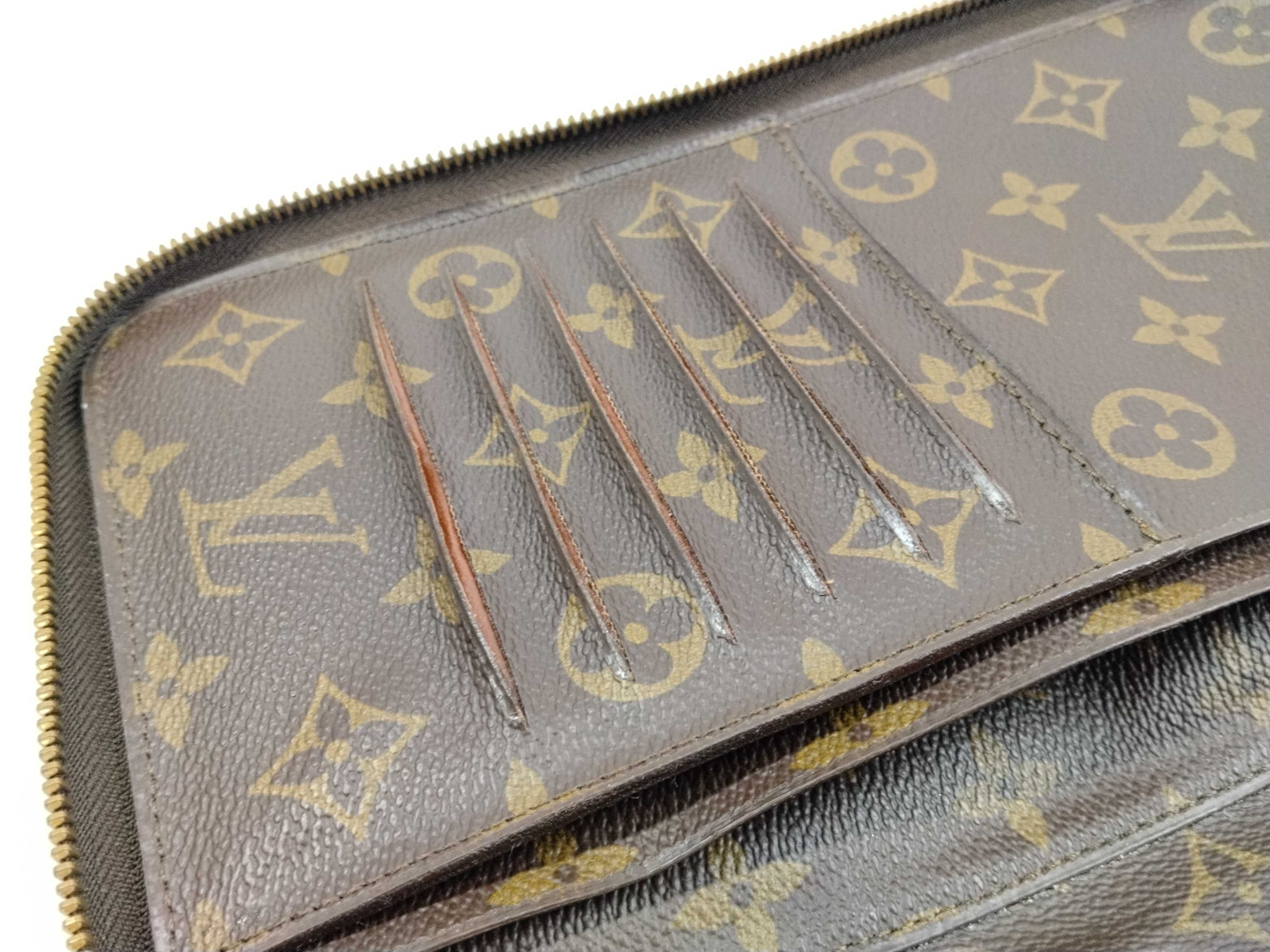 Monogram M60119 Organizer de Voyage Clutch Bag — view 12
