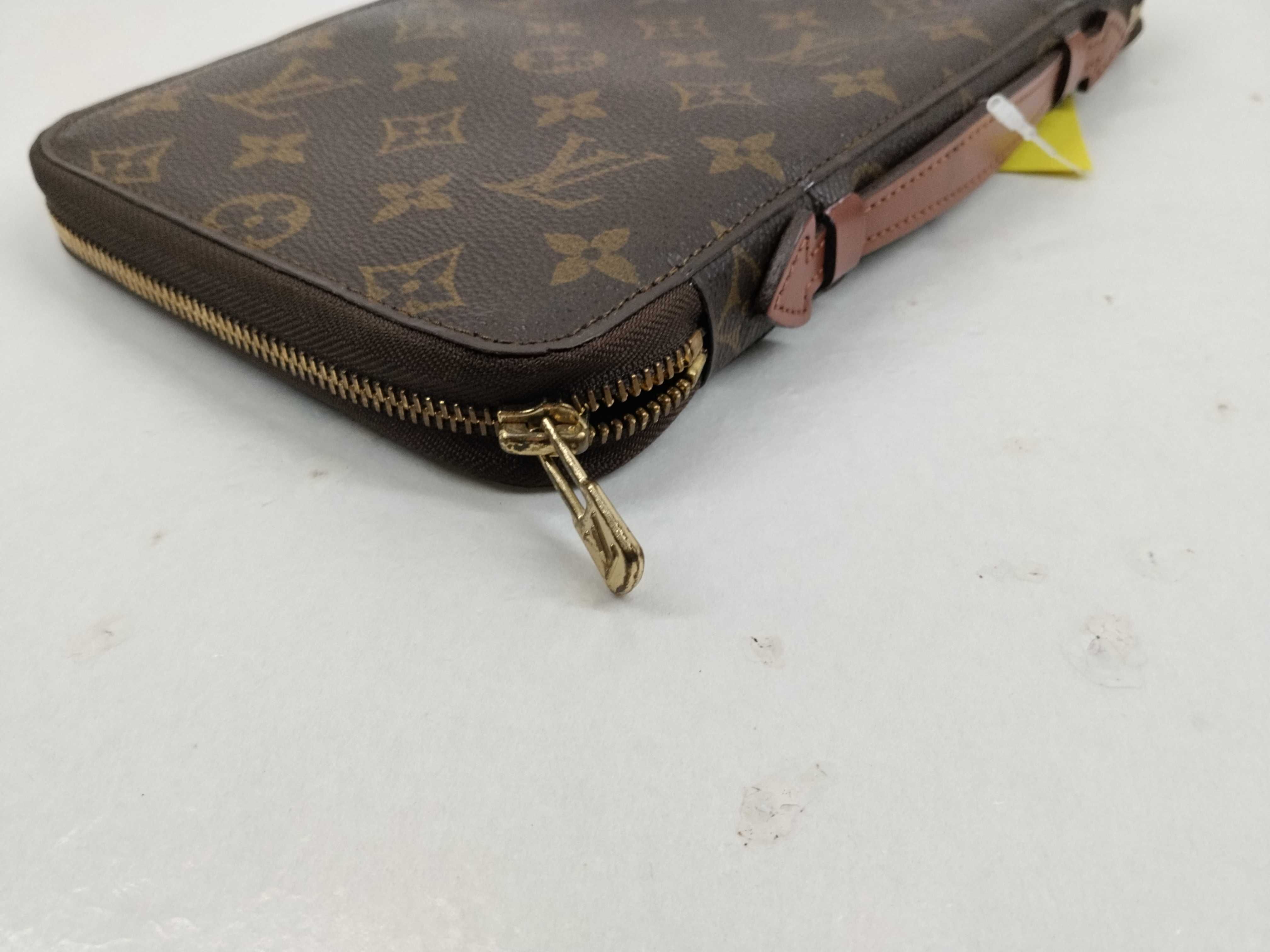Monogram M60119 Organizer de Voyage Clutch Bag — view 4