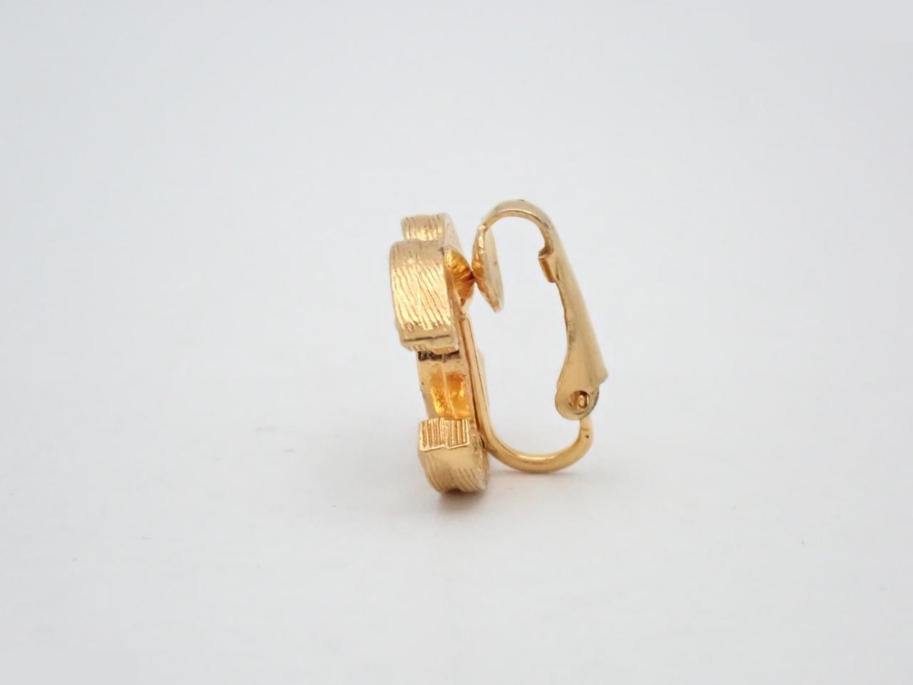 Coco Mark Rhinestone Engraved Single Earring — view 3