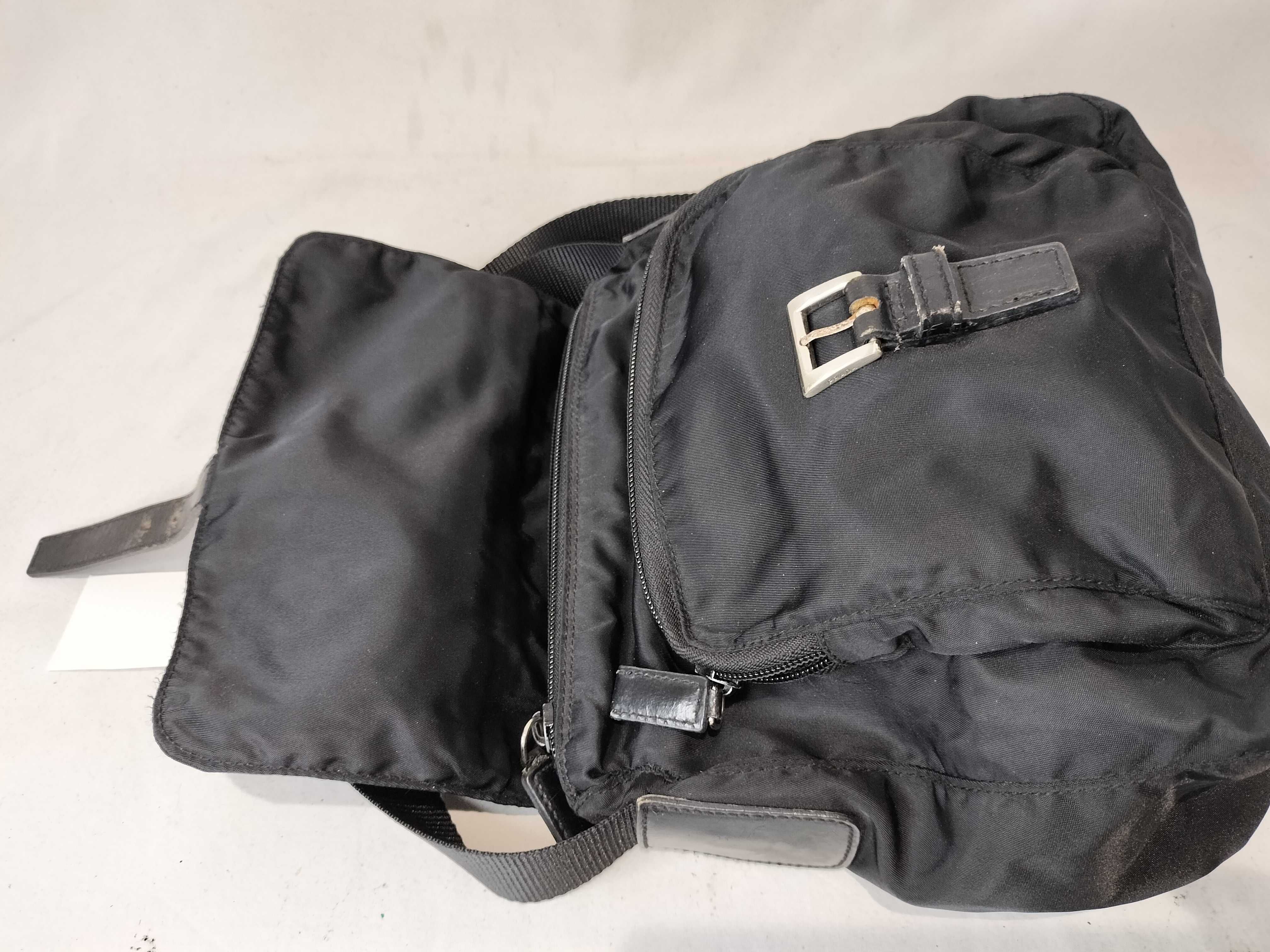 nylon shoulder bag (with rust) — view 9