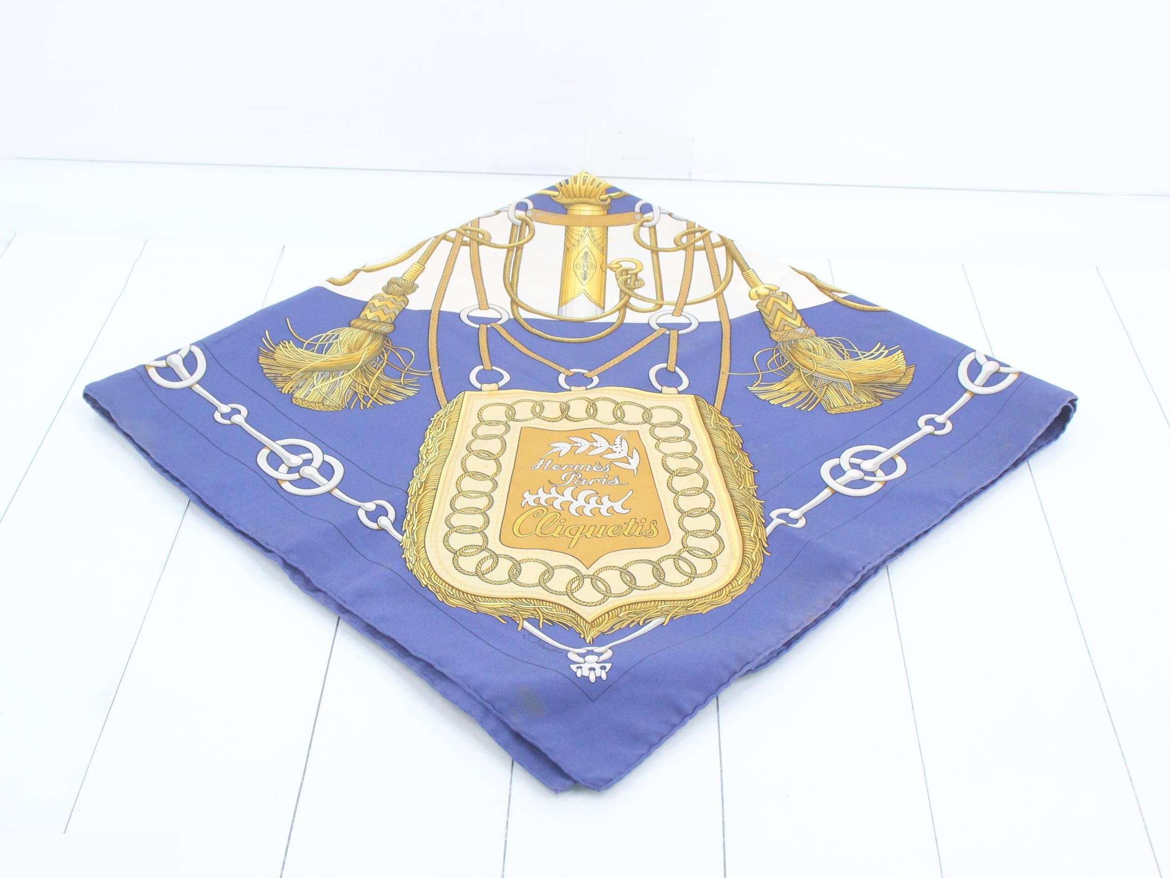 Silk scarf, carré 90, by Cliquetis.