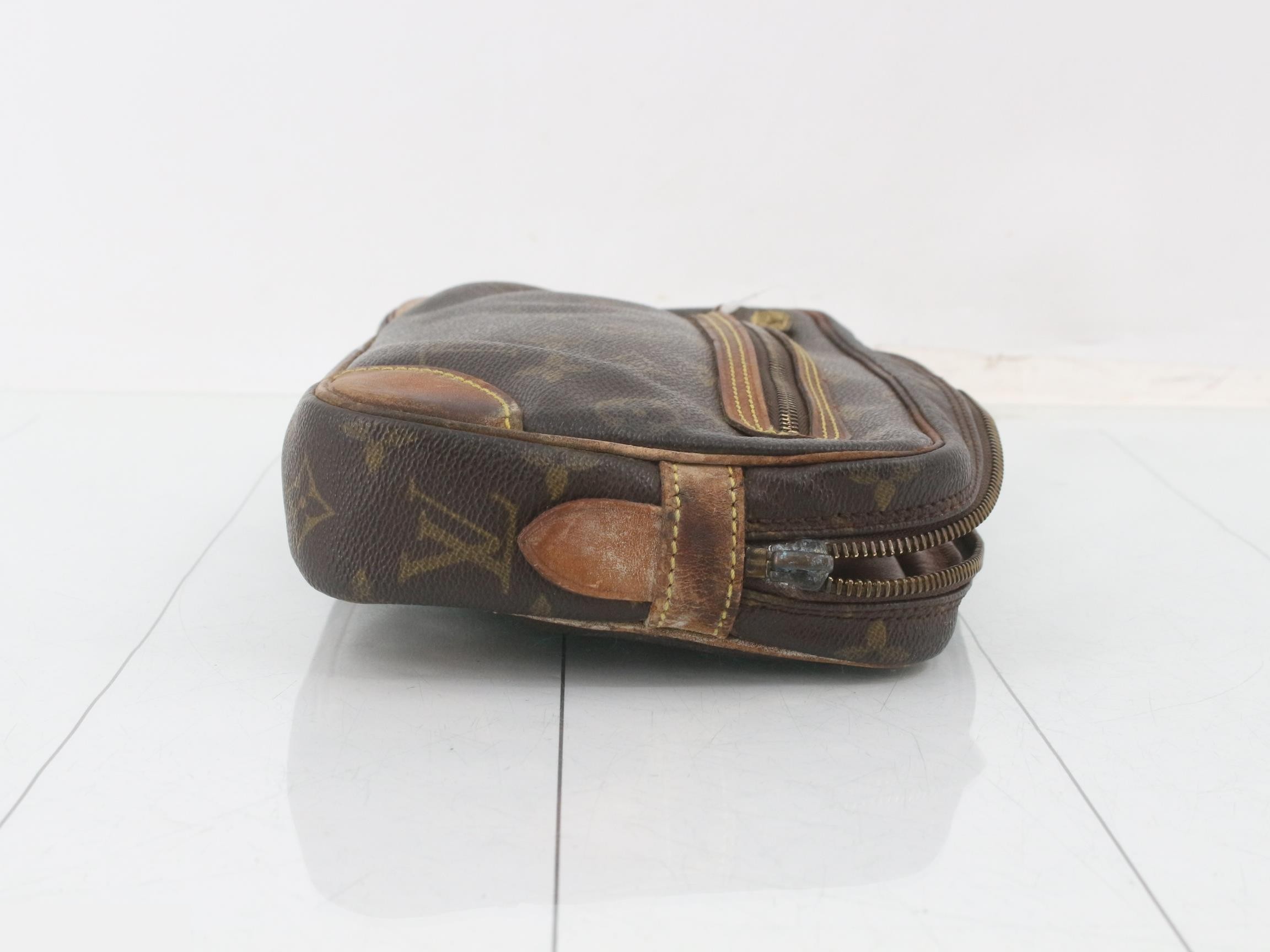 Monogram Louis Vuitton — view 3