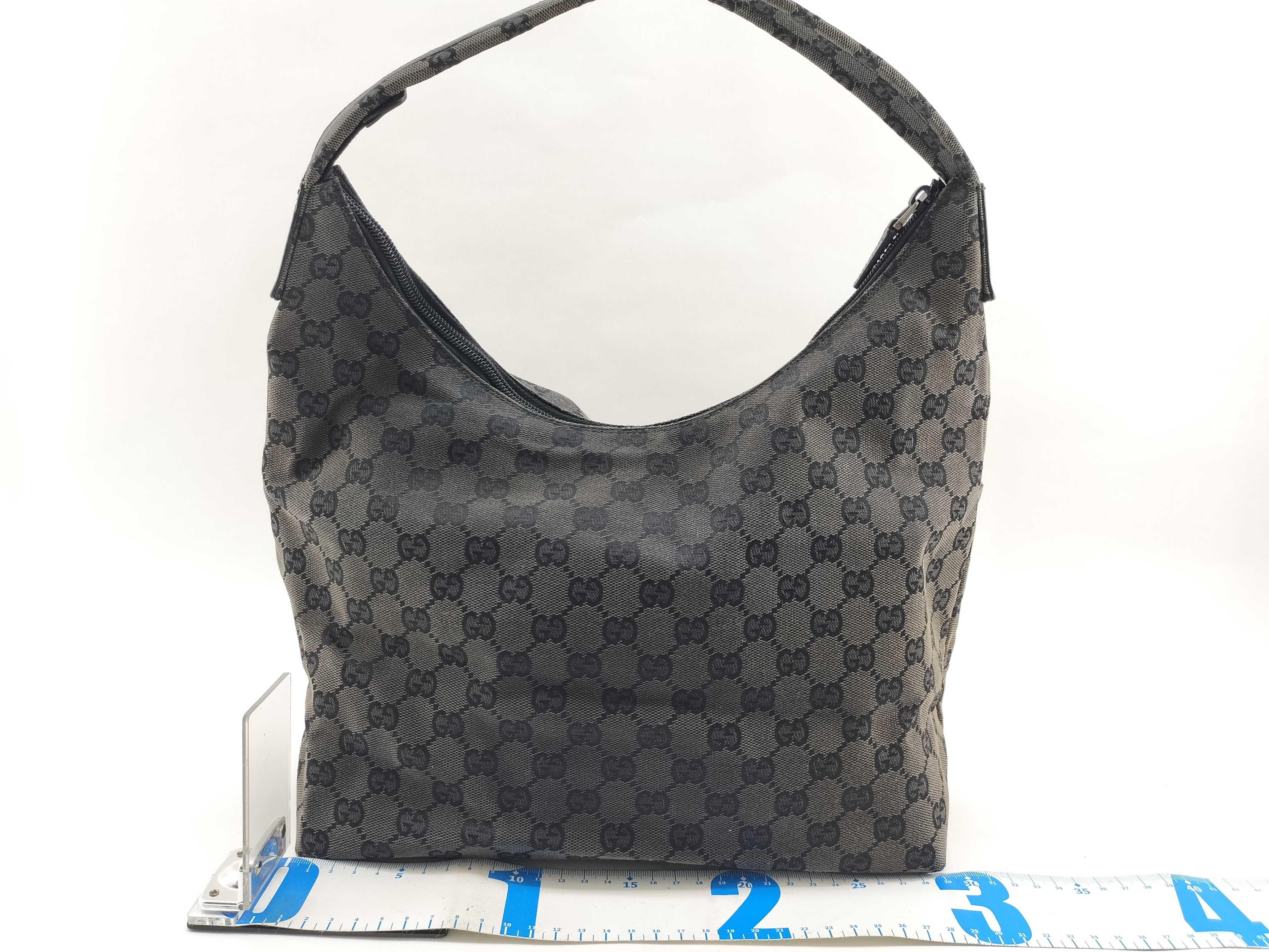 GG Canvas Shoulder Bag — view 2