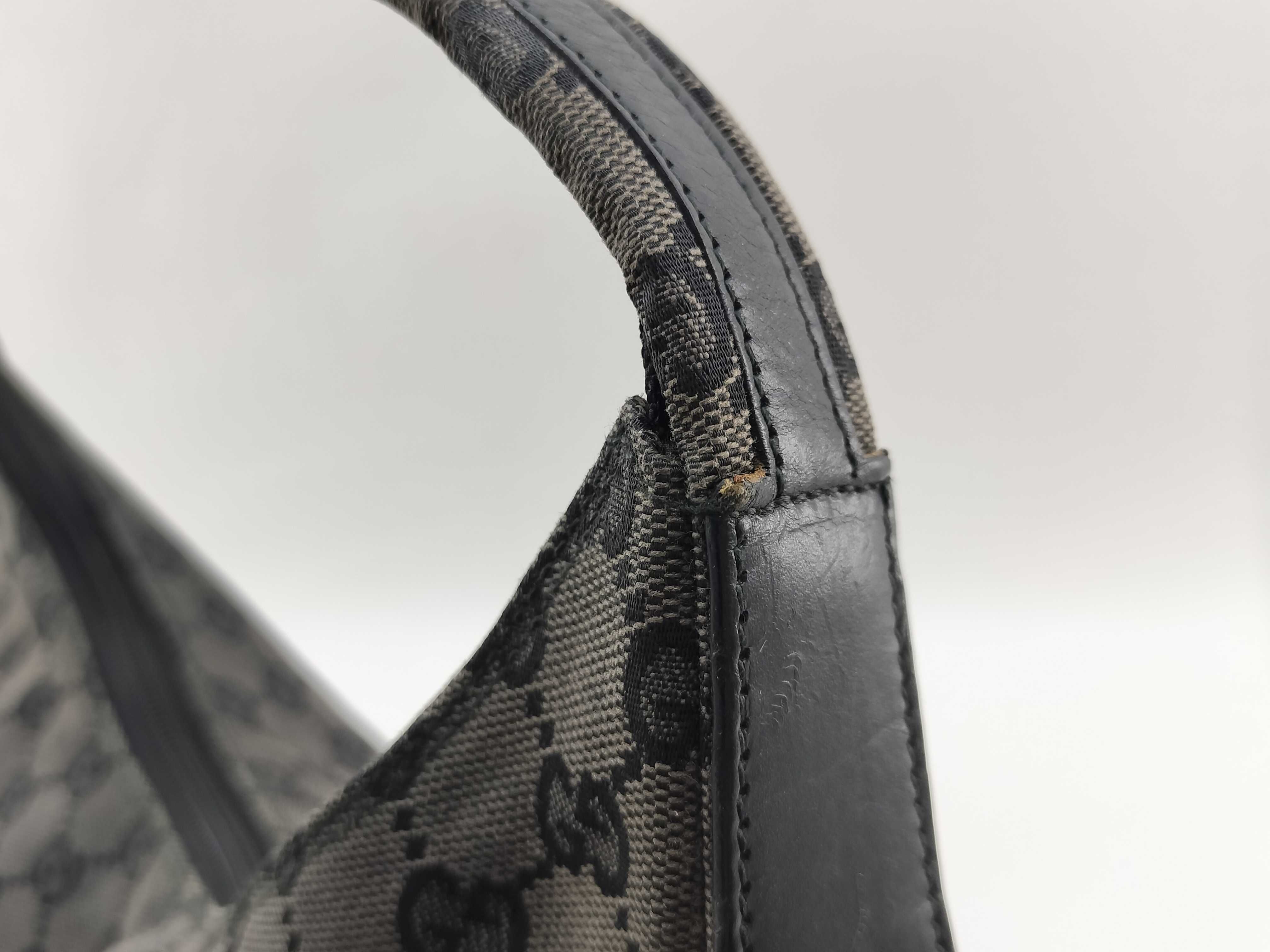 GG Canvas Shoulder Bag — view 9