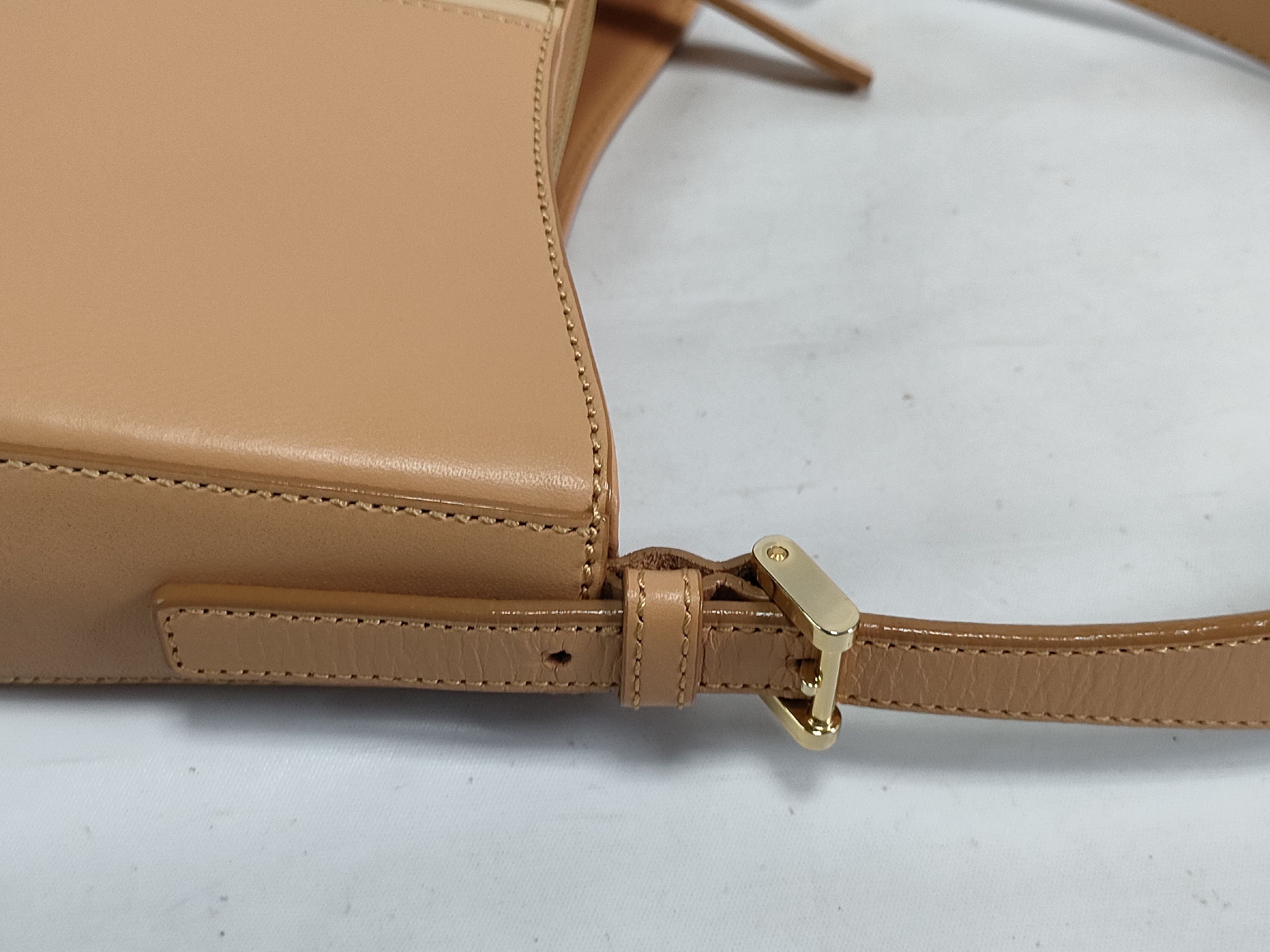 One-Shoulder Leather Beige Shoulder Bag — view 5