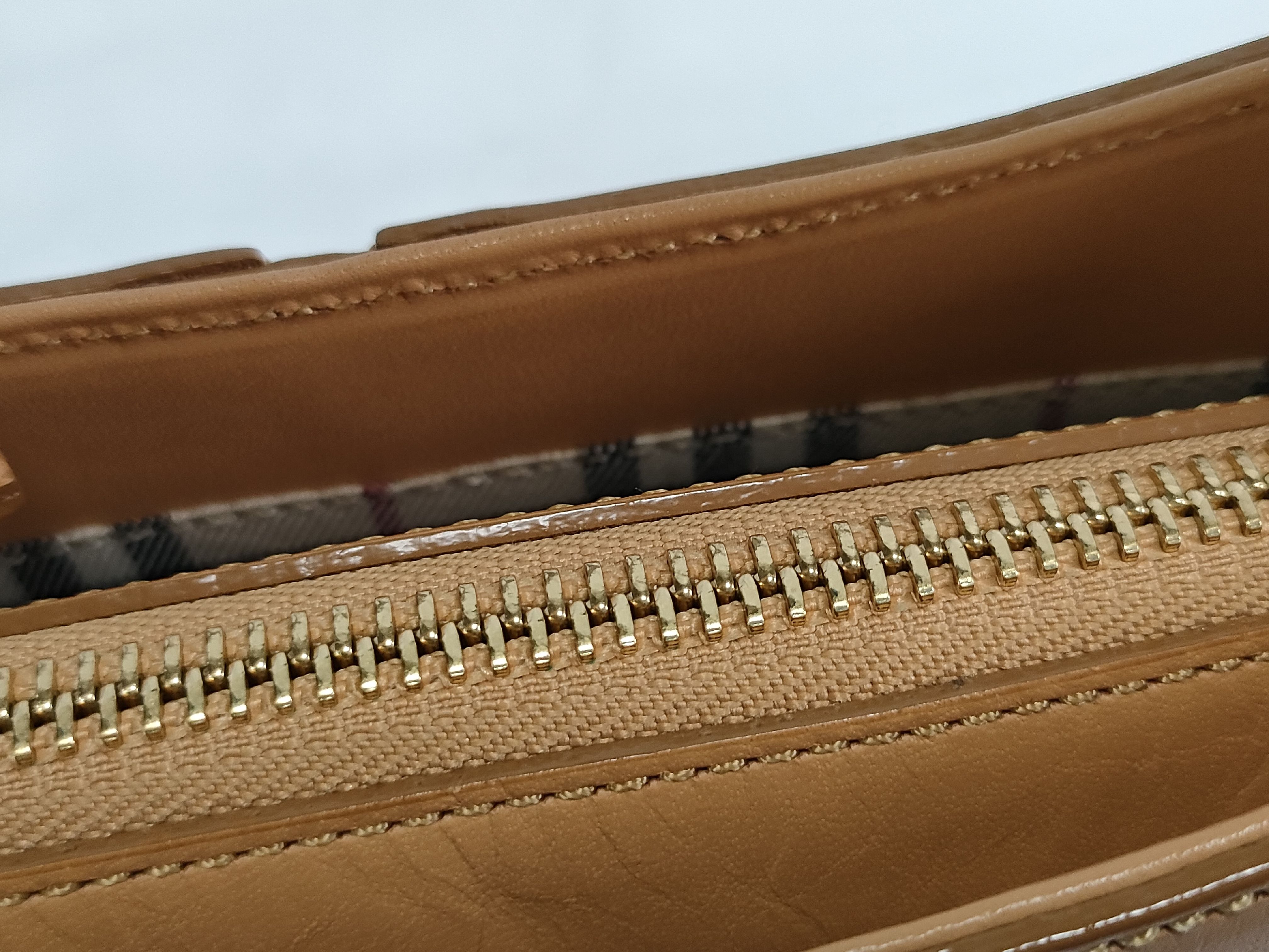 One-Shoulder Leather Beige Shoulder Bag — view 9
