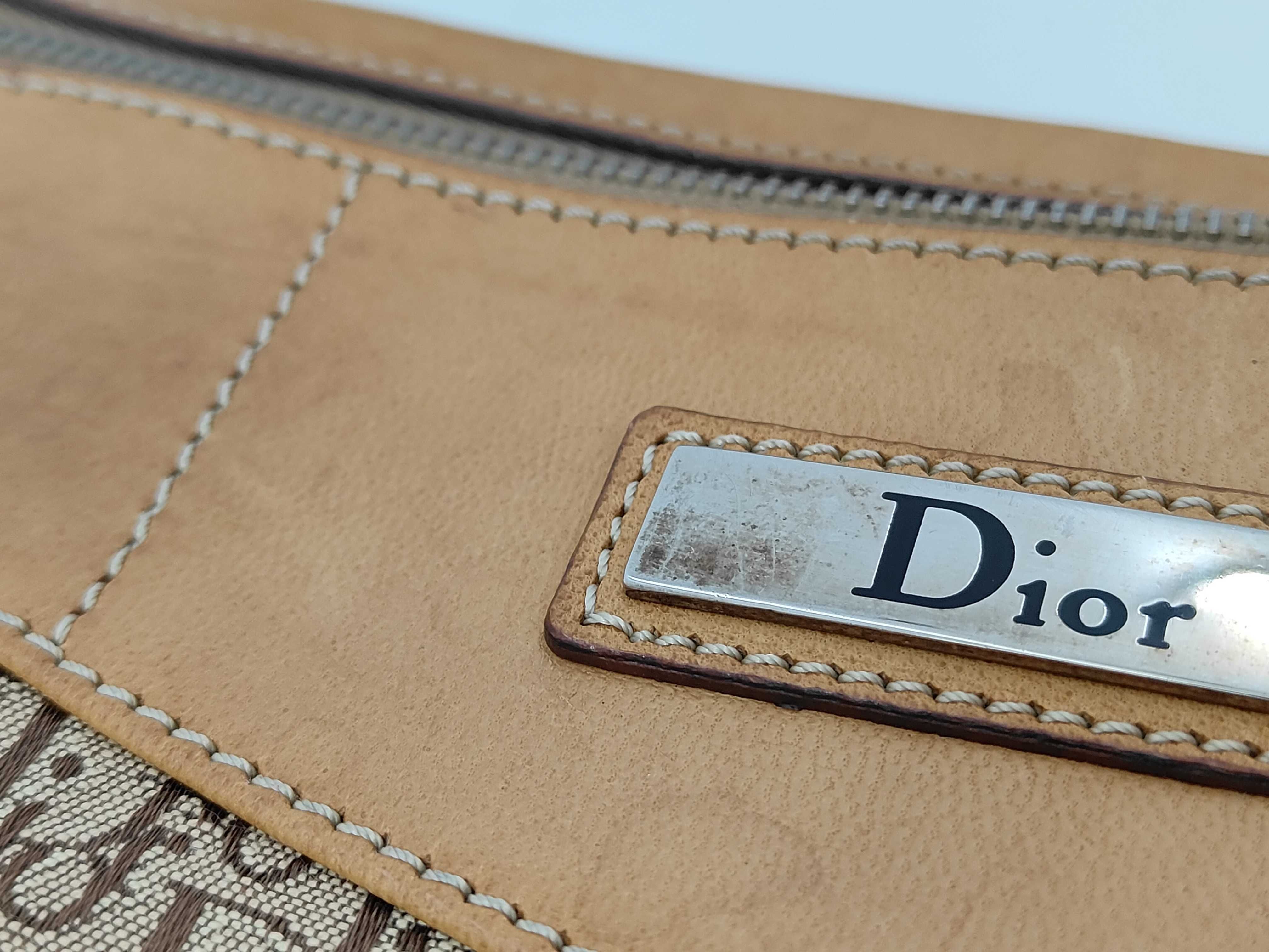 Street Chic Trotter Shoulder Bag — view 11