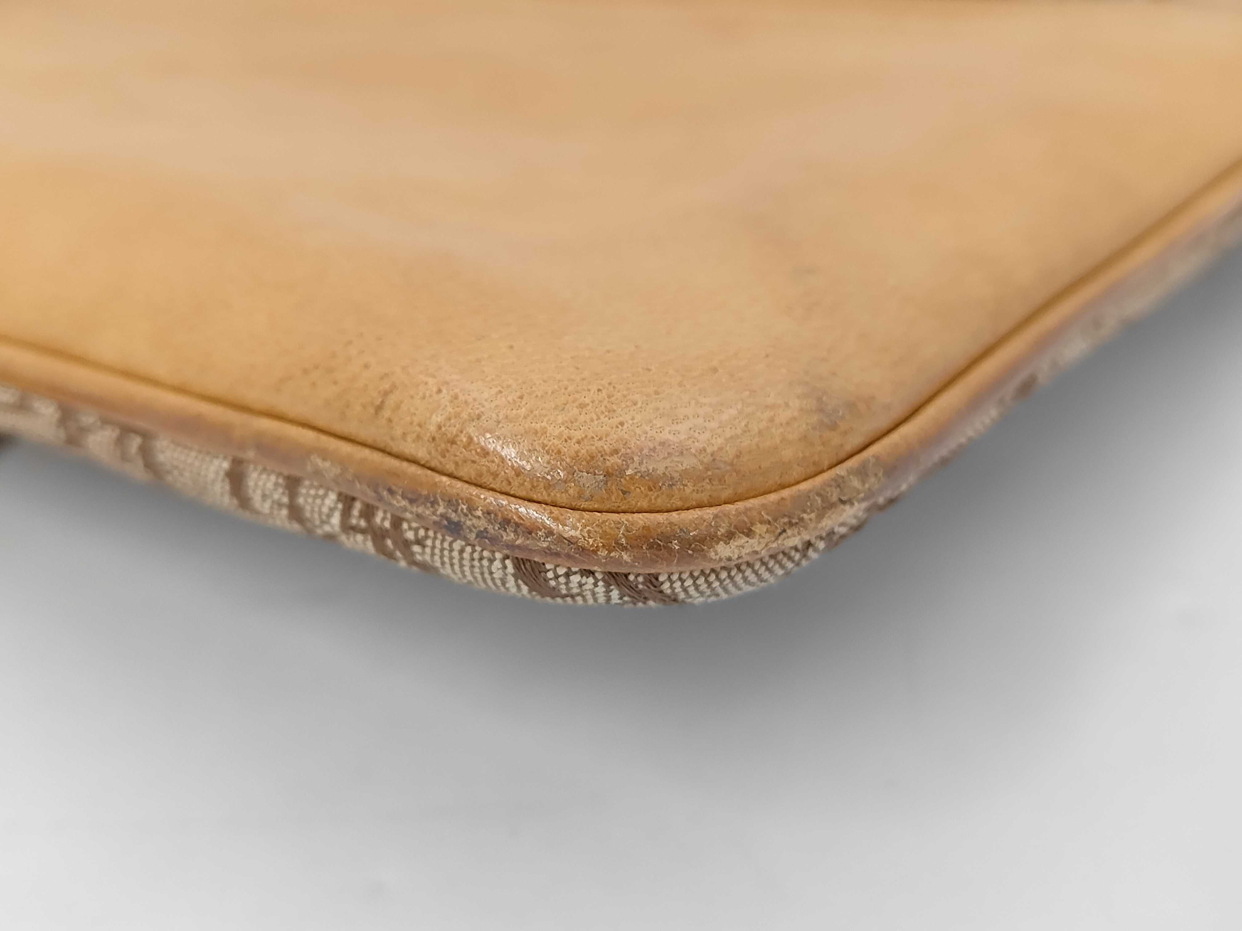 Street Chic Trotter Shoulder Bag — view 3