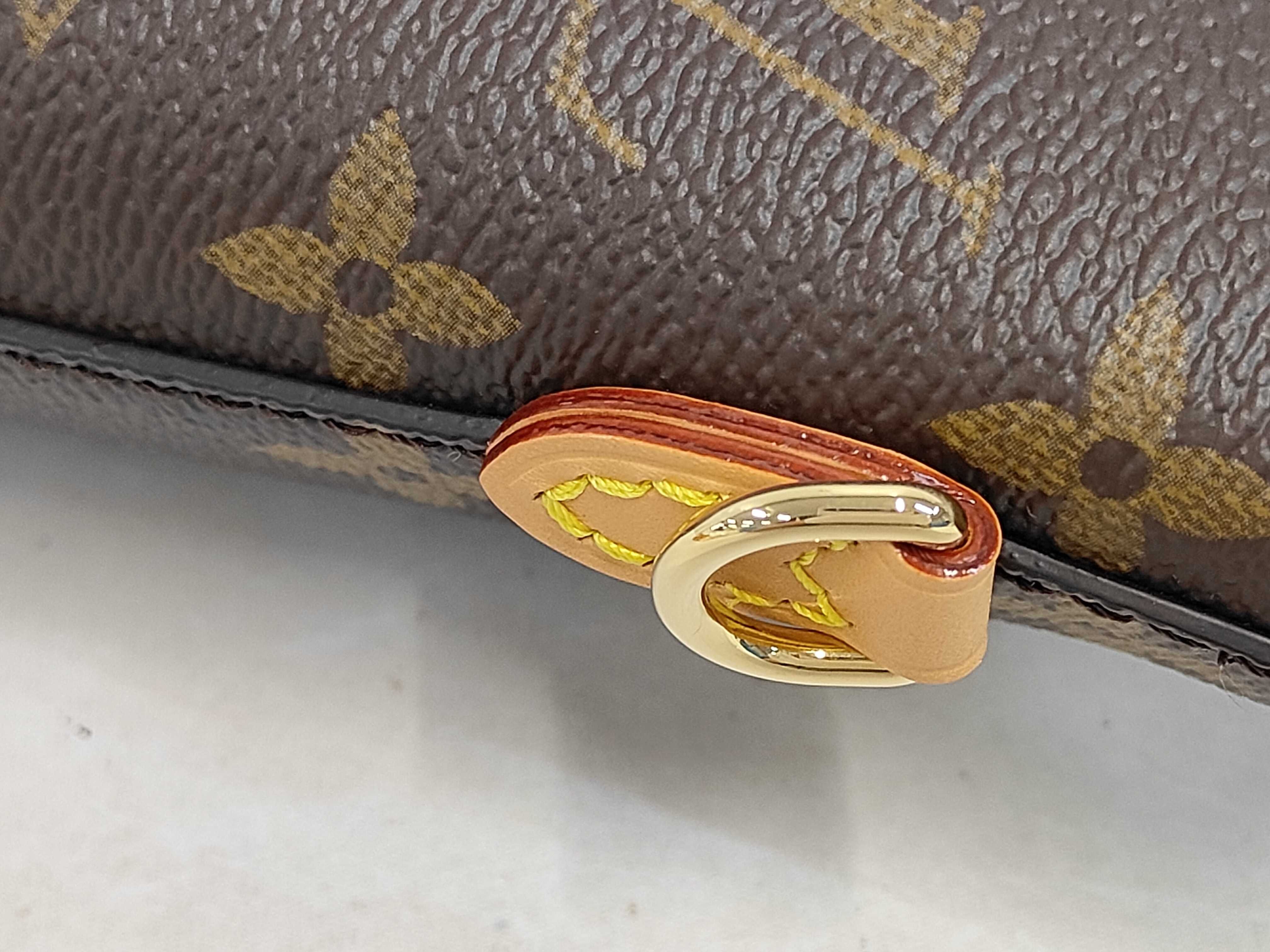 Fold-Me Pouch M80874 Monogram Shoulder Bag — view 5