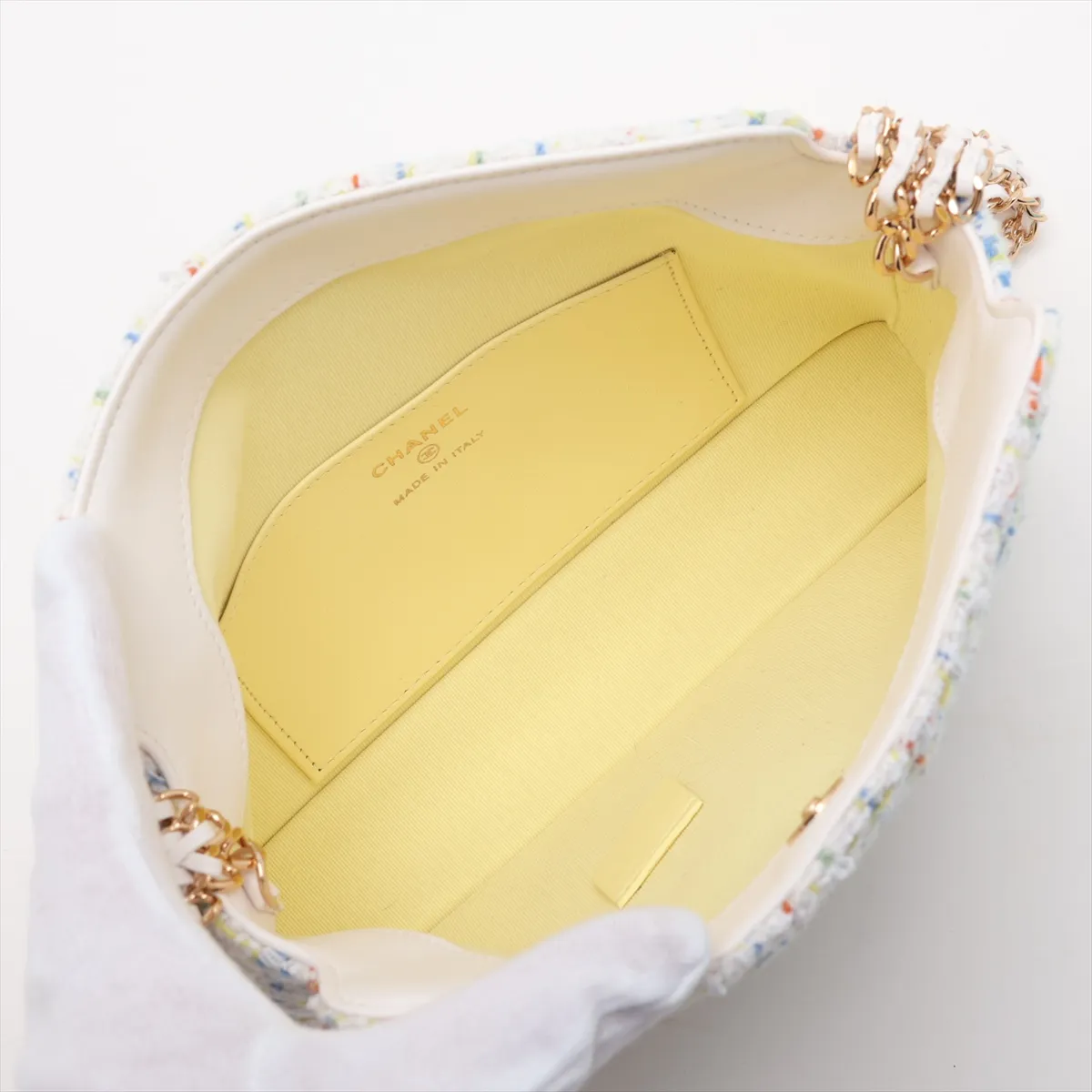 [Individually packaged] Chanel Coco Mark Tweed Chain Shoulder Bag, White with Gold Hardware, XT5A783L — view 7