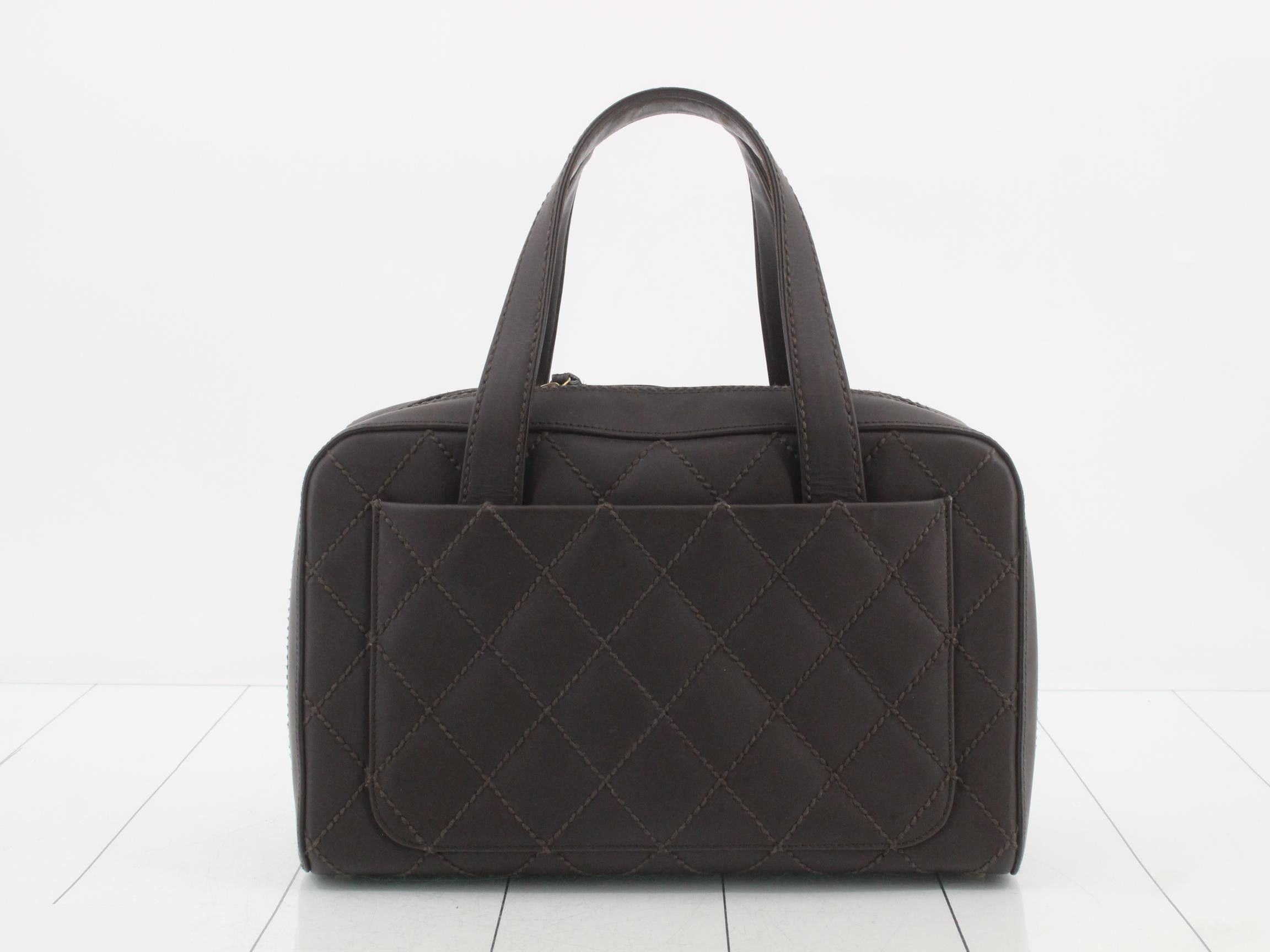 Handbag, Coco Mark, quilted leather, brown and gold. — view 2