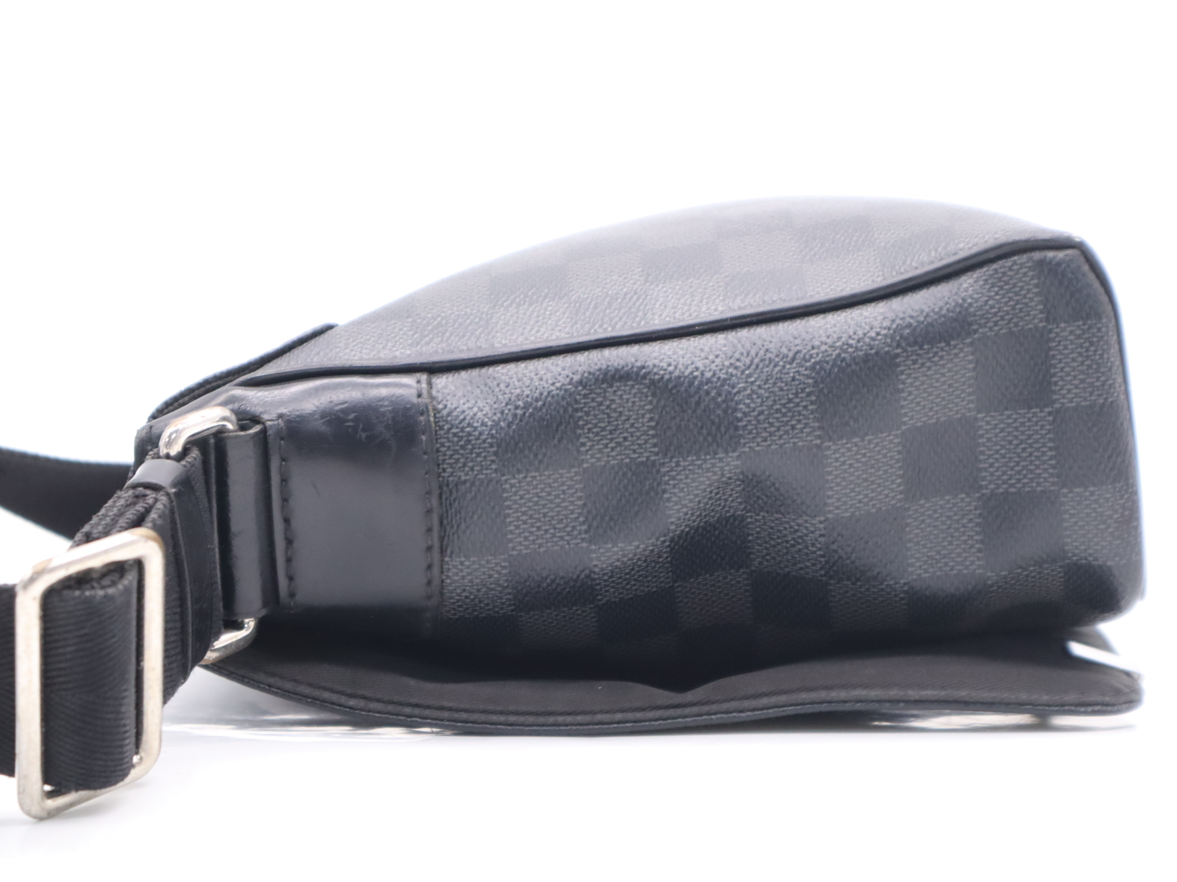 N41028 Graphite District PM NM Shoulder Bag — view 3