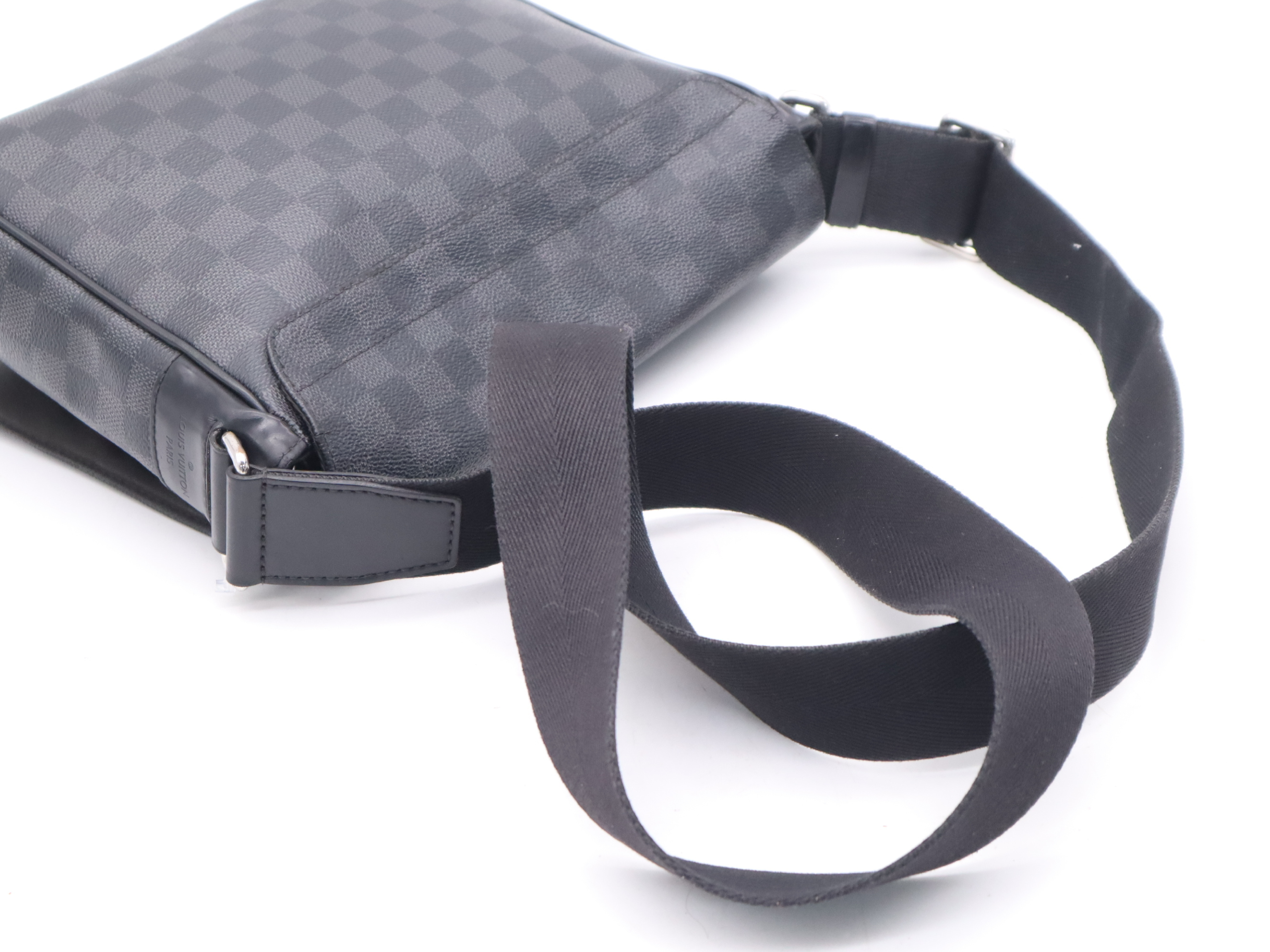 N41028 Graphite District PM NM Shoulder Bag — view 6