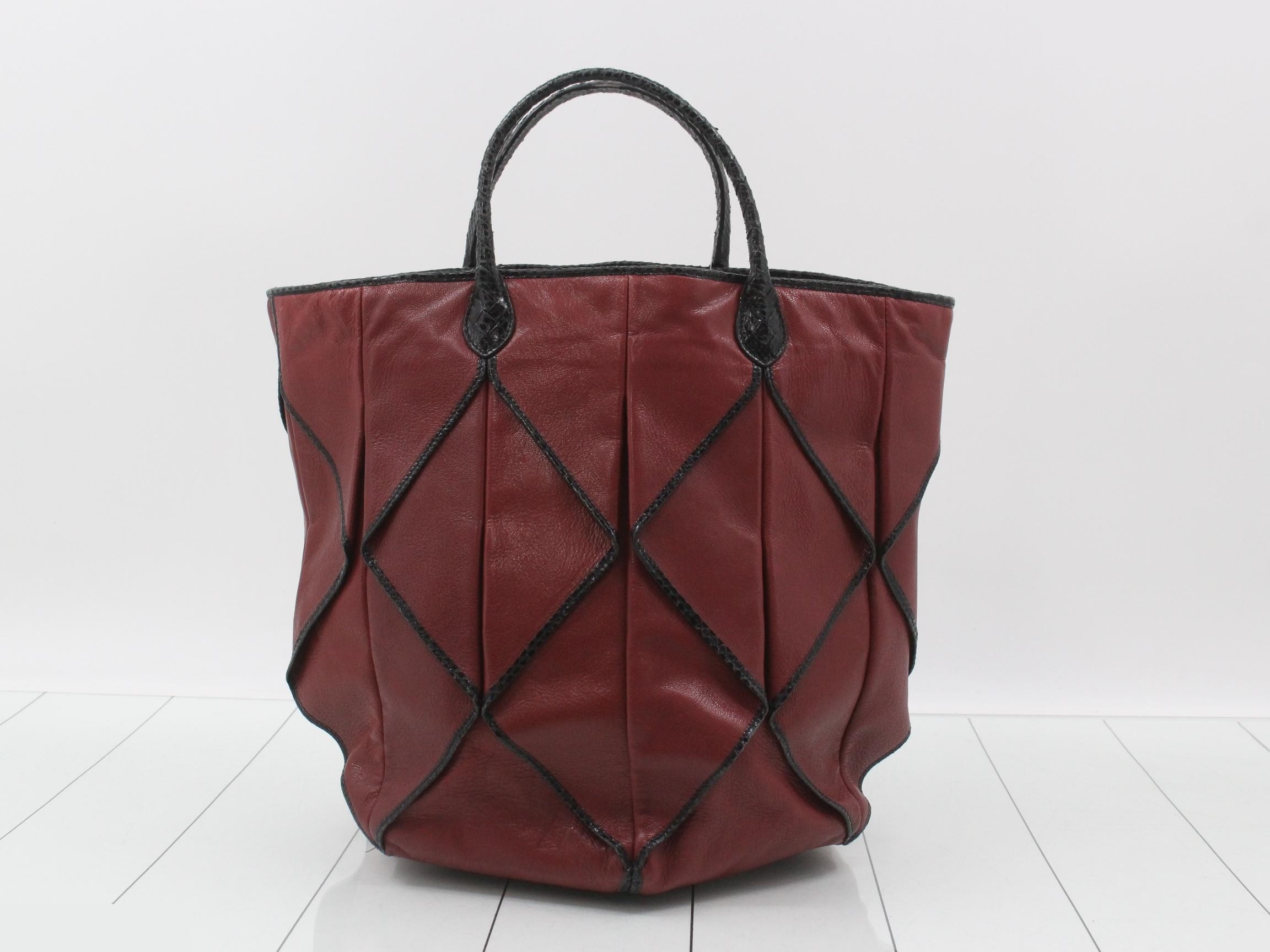 Tote bag, Bordeaux leather — view 2