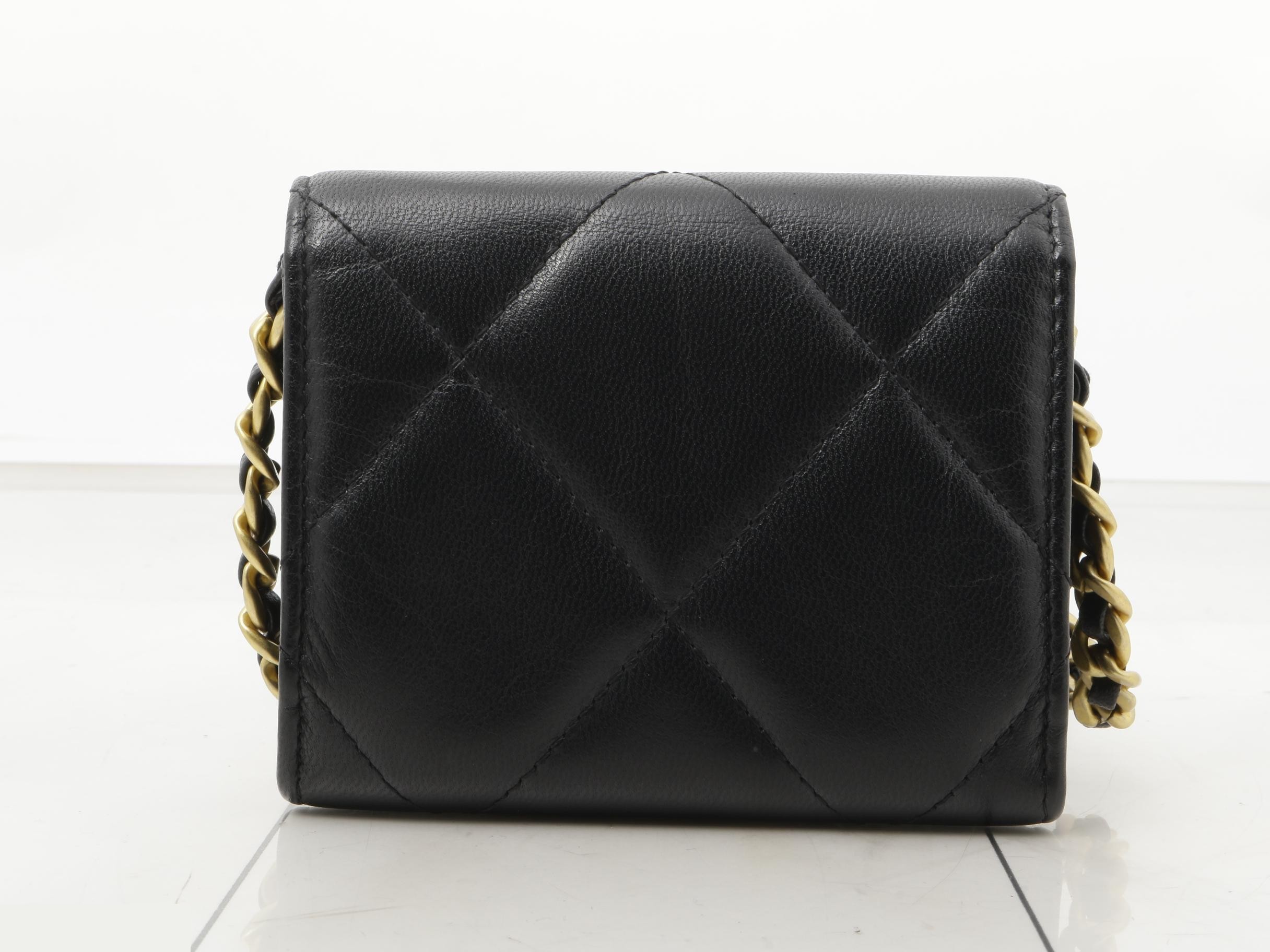 19 Lambskin Chain Shoulder Bag, Black — view 2