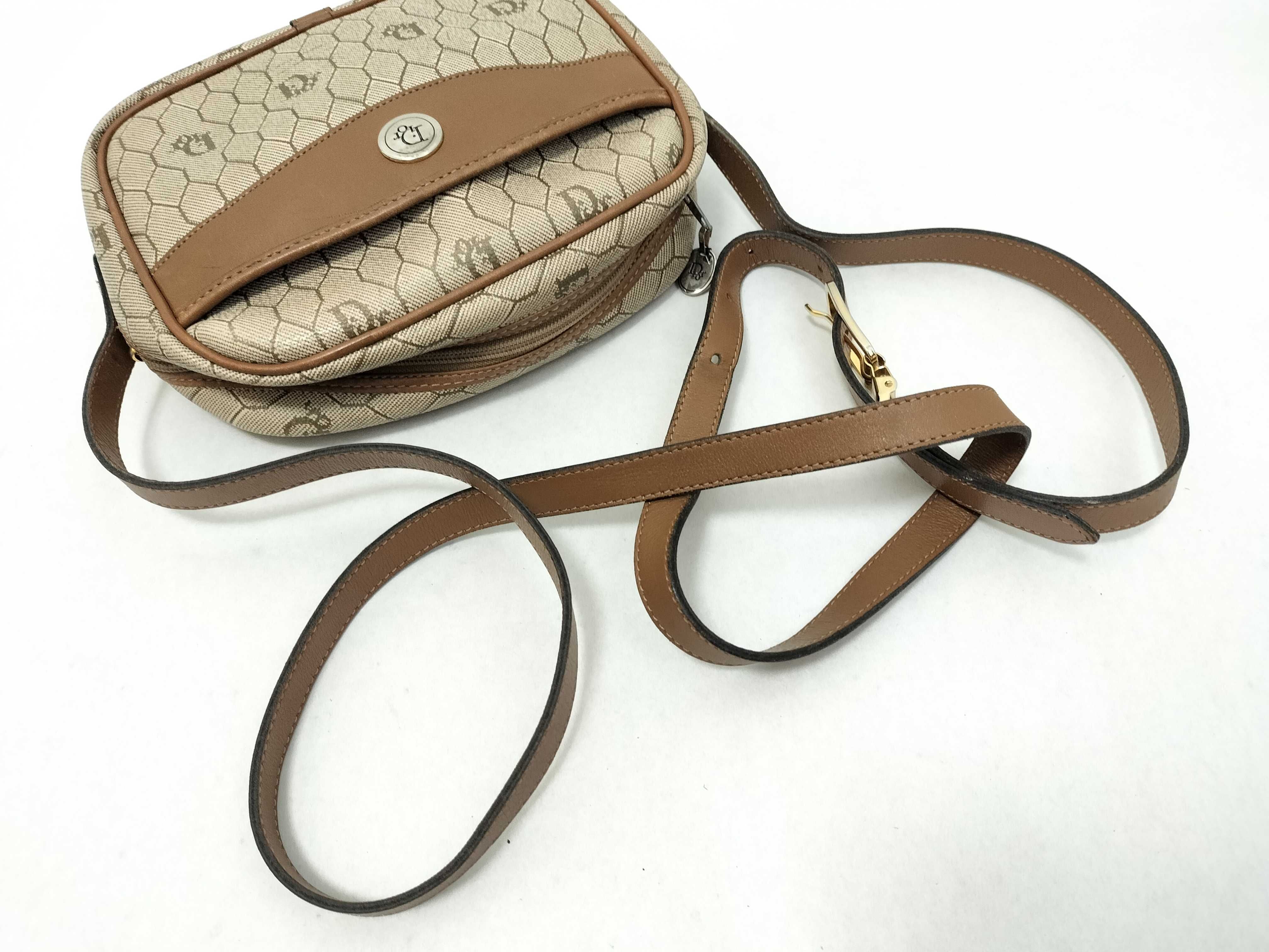 Honeycomb Pattern Shoulder Bag, Beige Canvas Leather Shoulder Bag — view 3