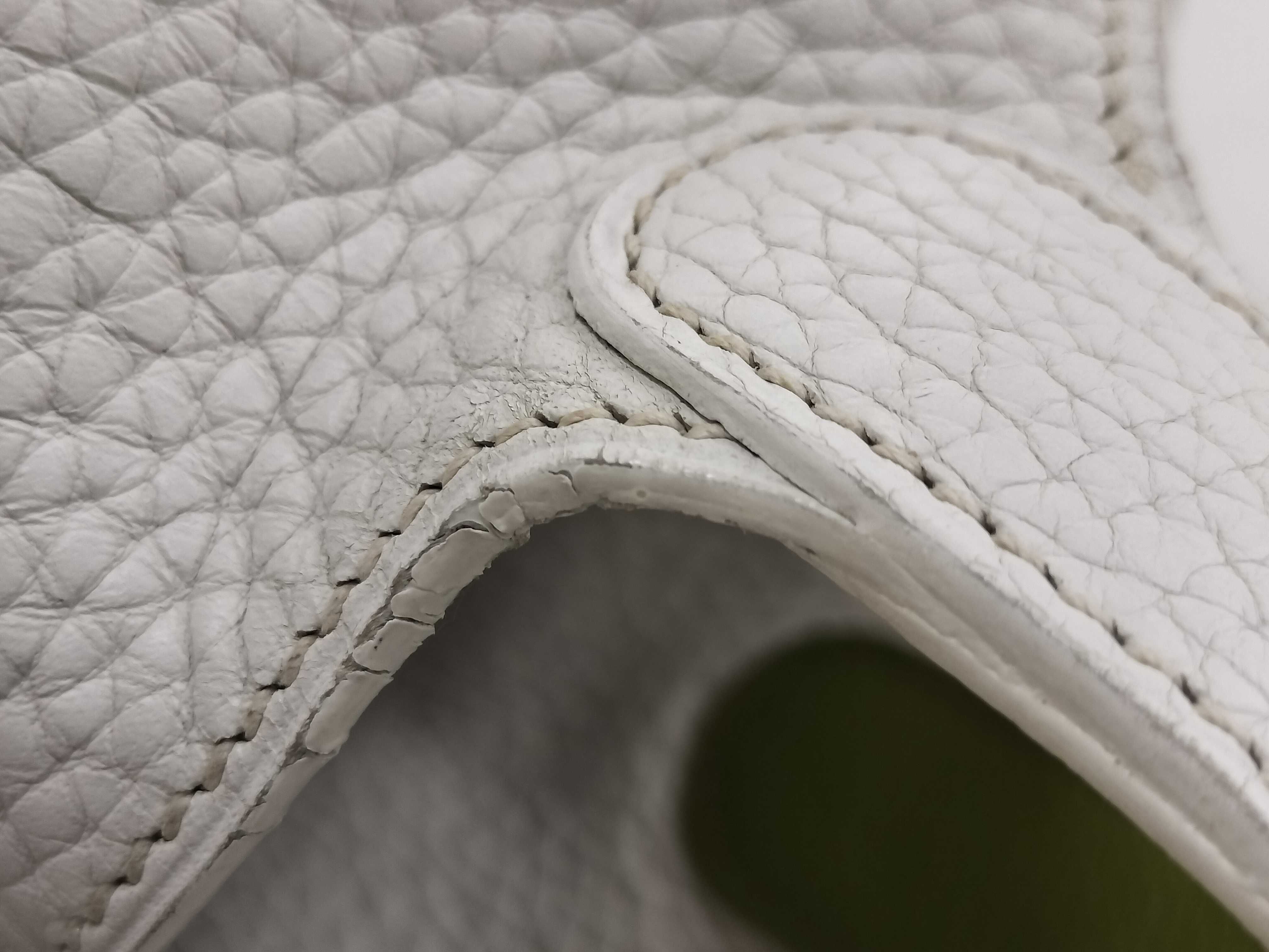 Picotin Eclat PM (White) Handbag — view 5