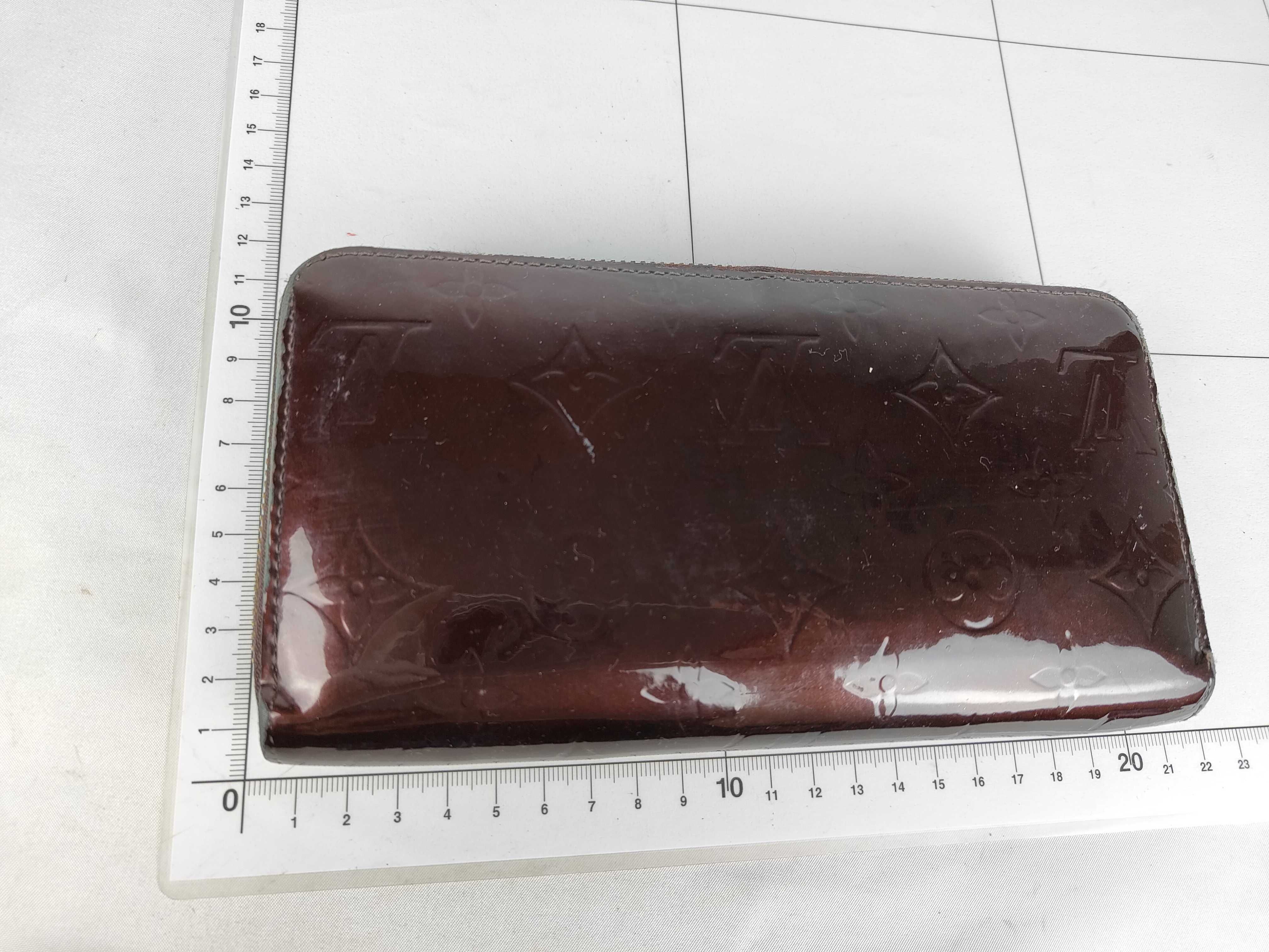 Vernis Zippy Wallet Bordeaux (sticky) — view 2