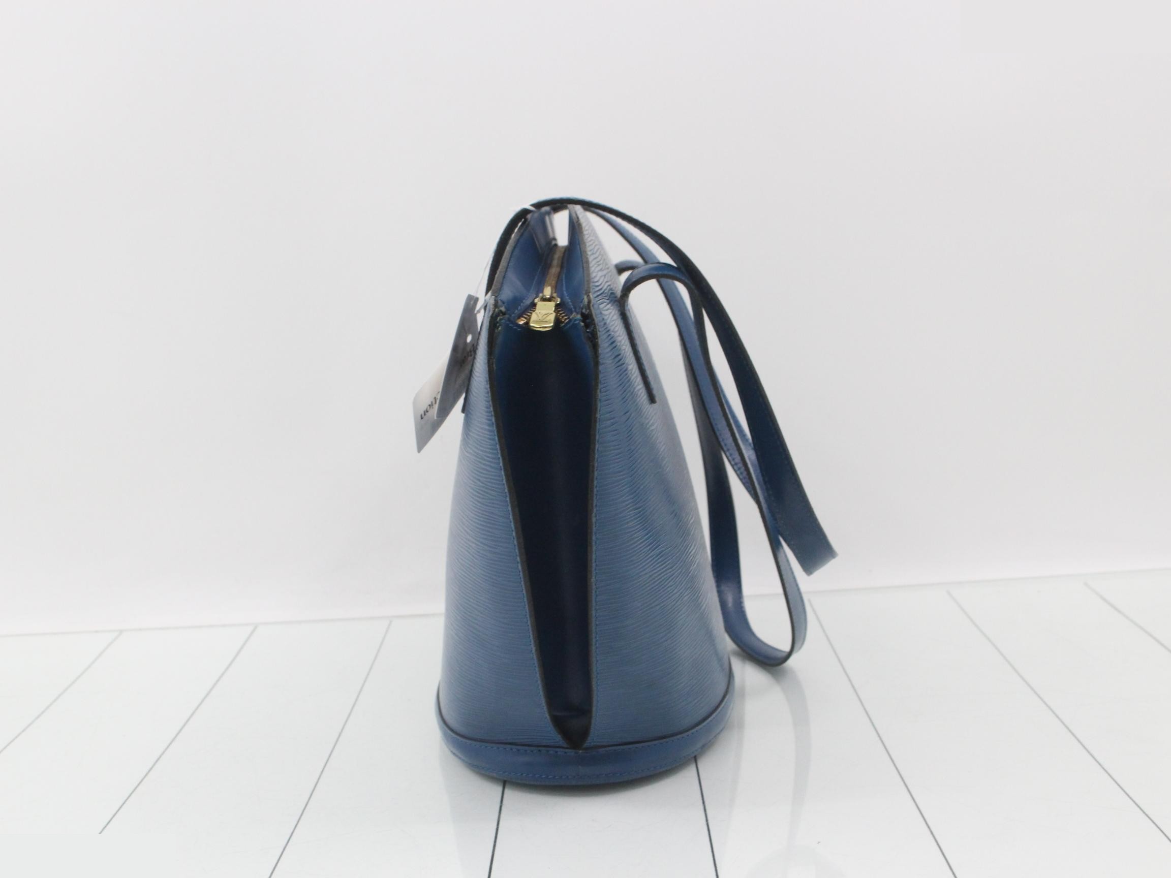 Epi Saint Jacques Blue Handbag — view 4