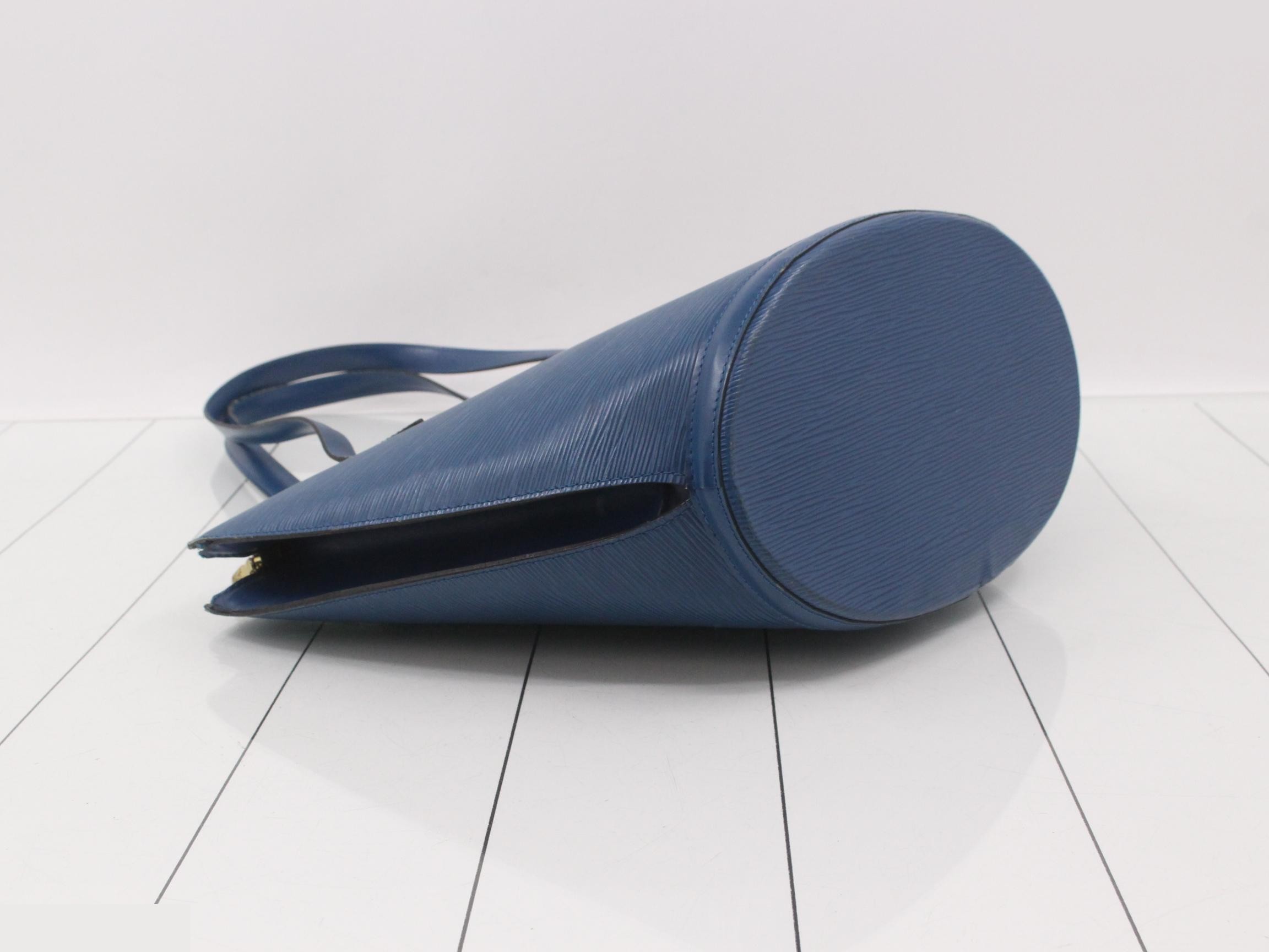 Epi Saint Jacques Blue Handbag — view 5