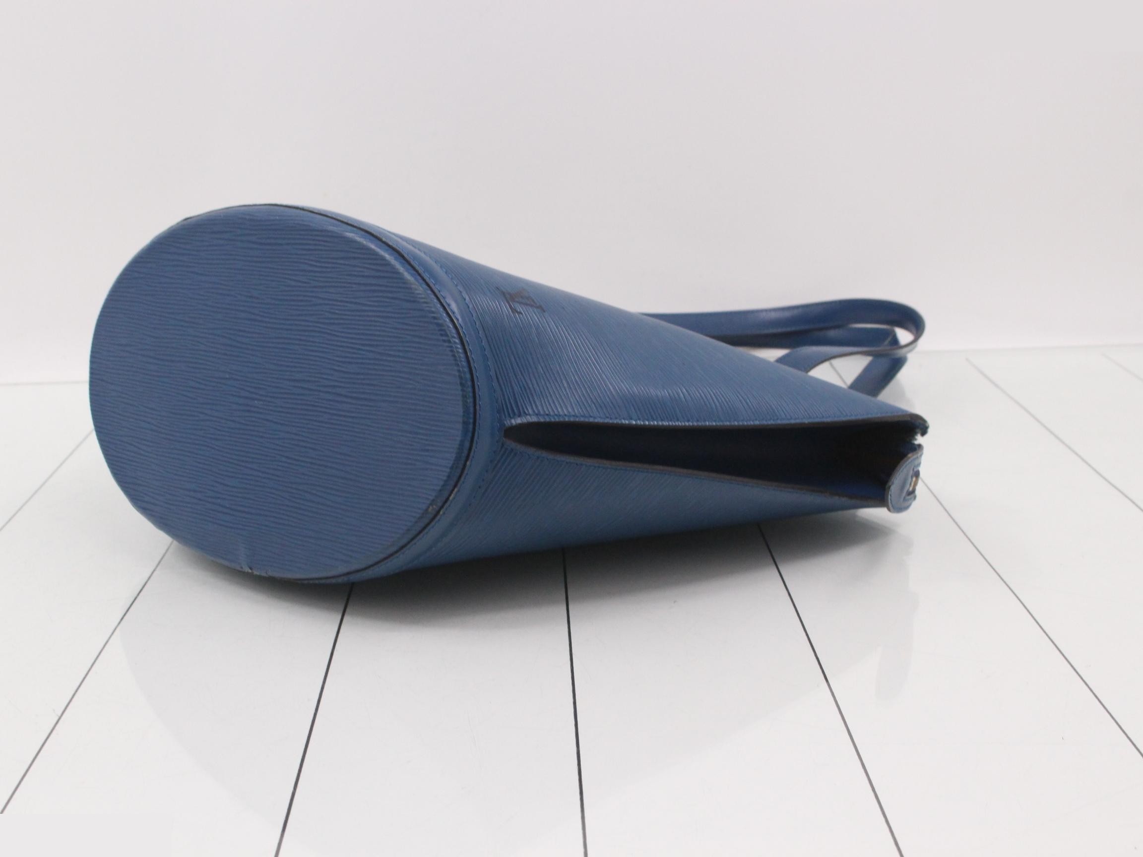 Epi Saint Jacques Blue Handbag — view 6