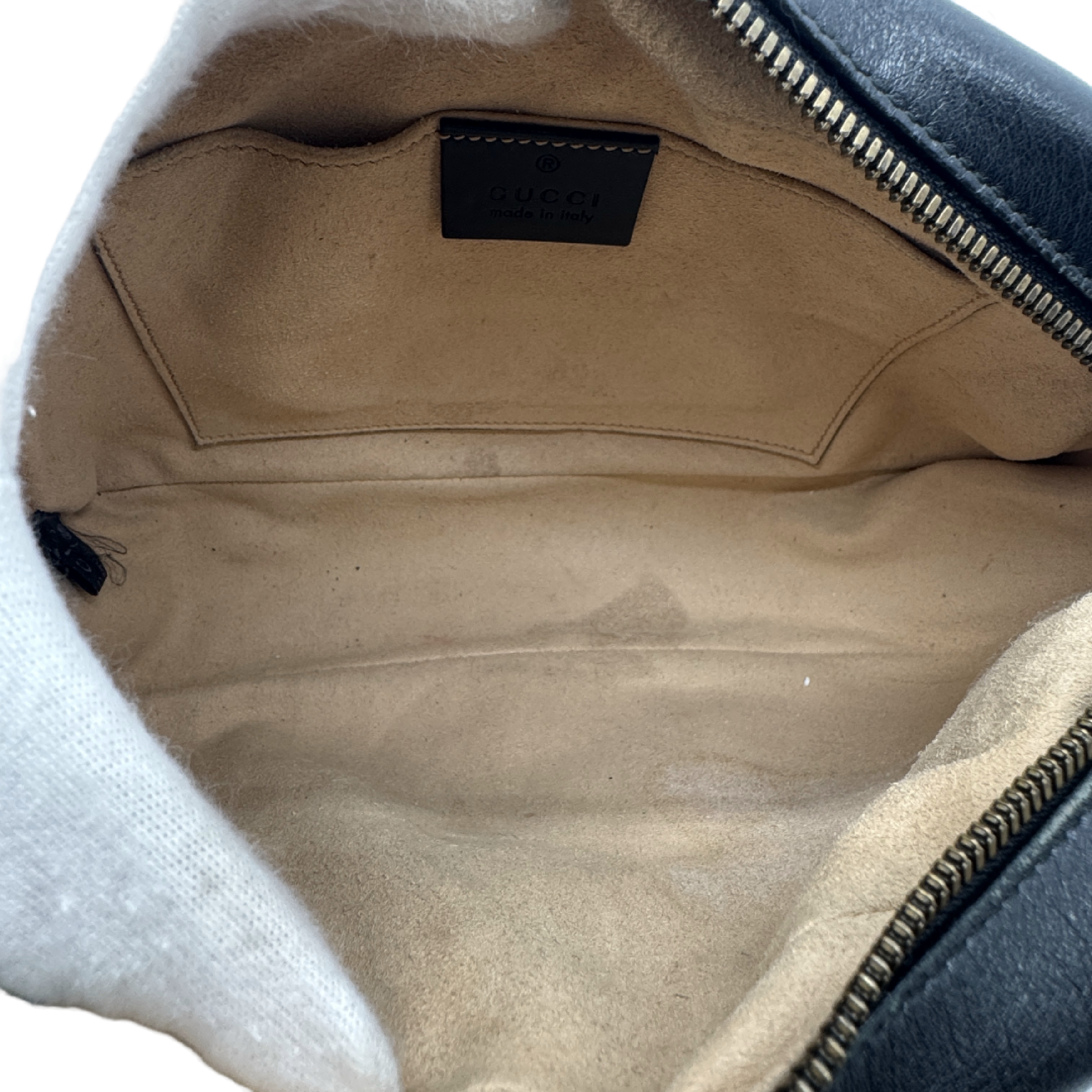 GG Marmont Matelassé Quilted Leather Camera Bag Chain Shoulder Bag — view 11