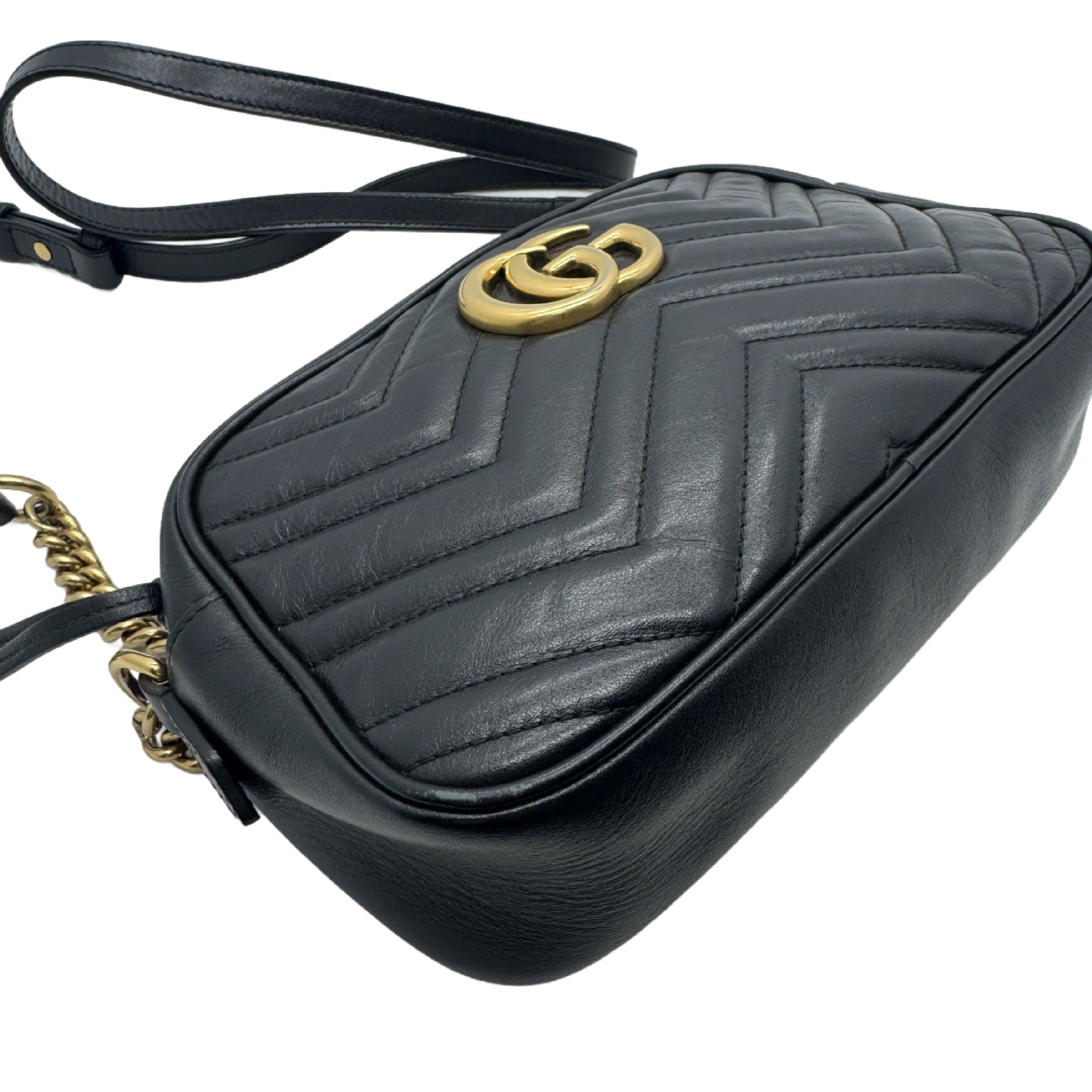 GG Marmont Matelassé Quilted Leather Camera Bag Chain Shoulder Bag — view 5