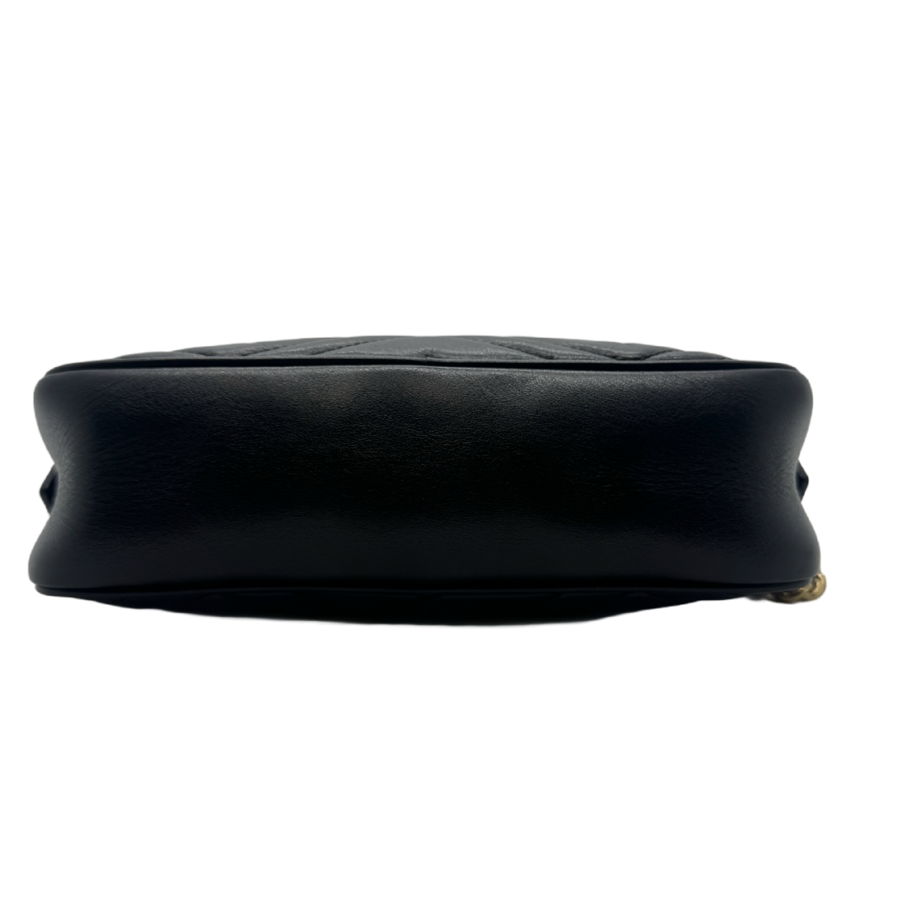 GG Marmont Matelassé Quilted Leather Camera Bag Chain Shoulder Bag — view 9