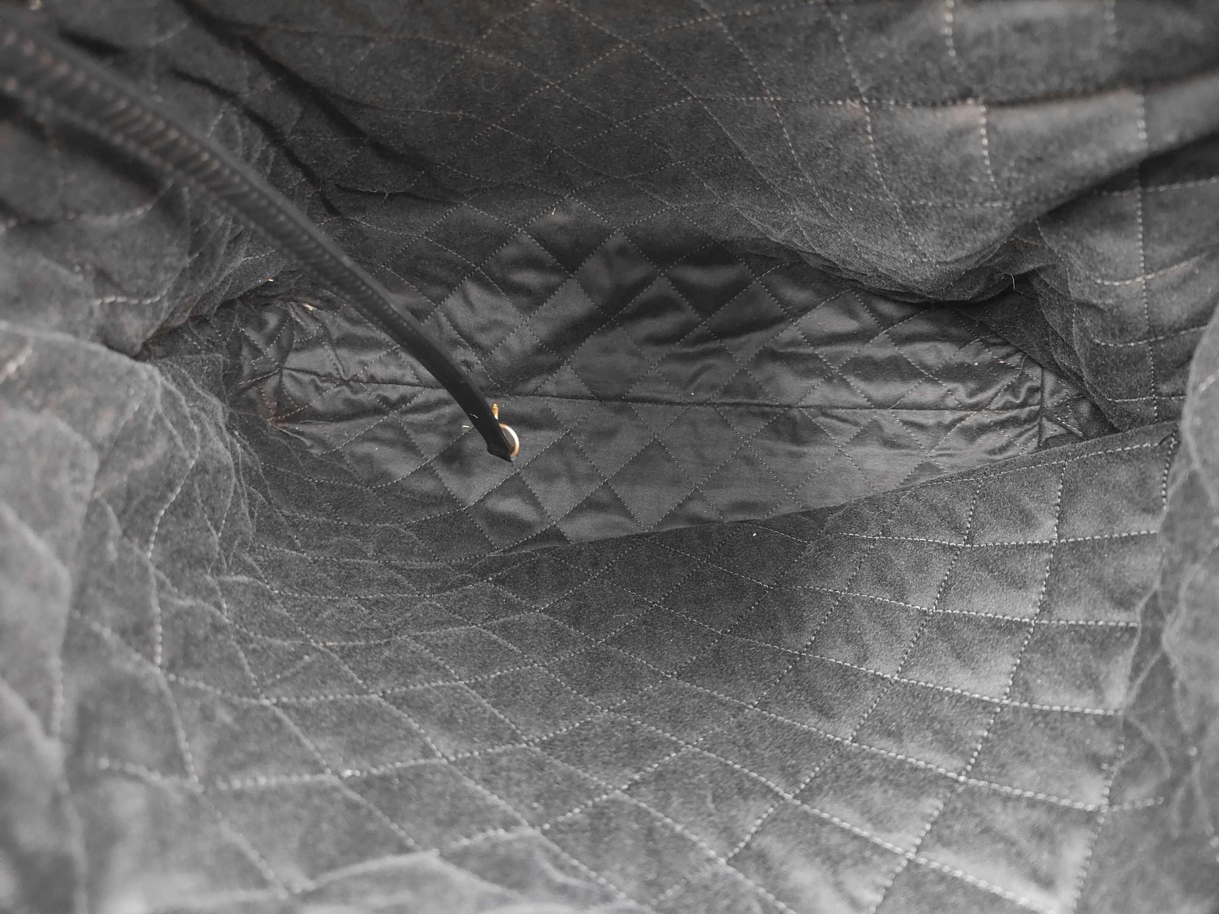 22 Medium Random Serial Number Lambskin Black Gold Bag — view 9