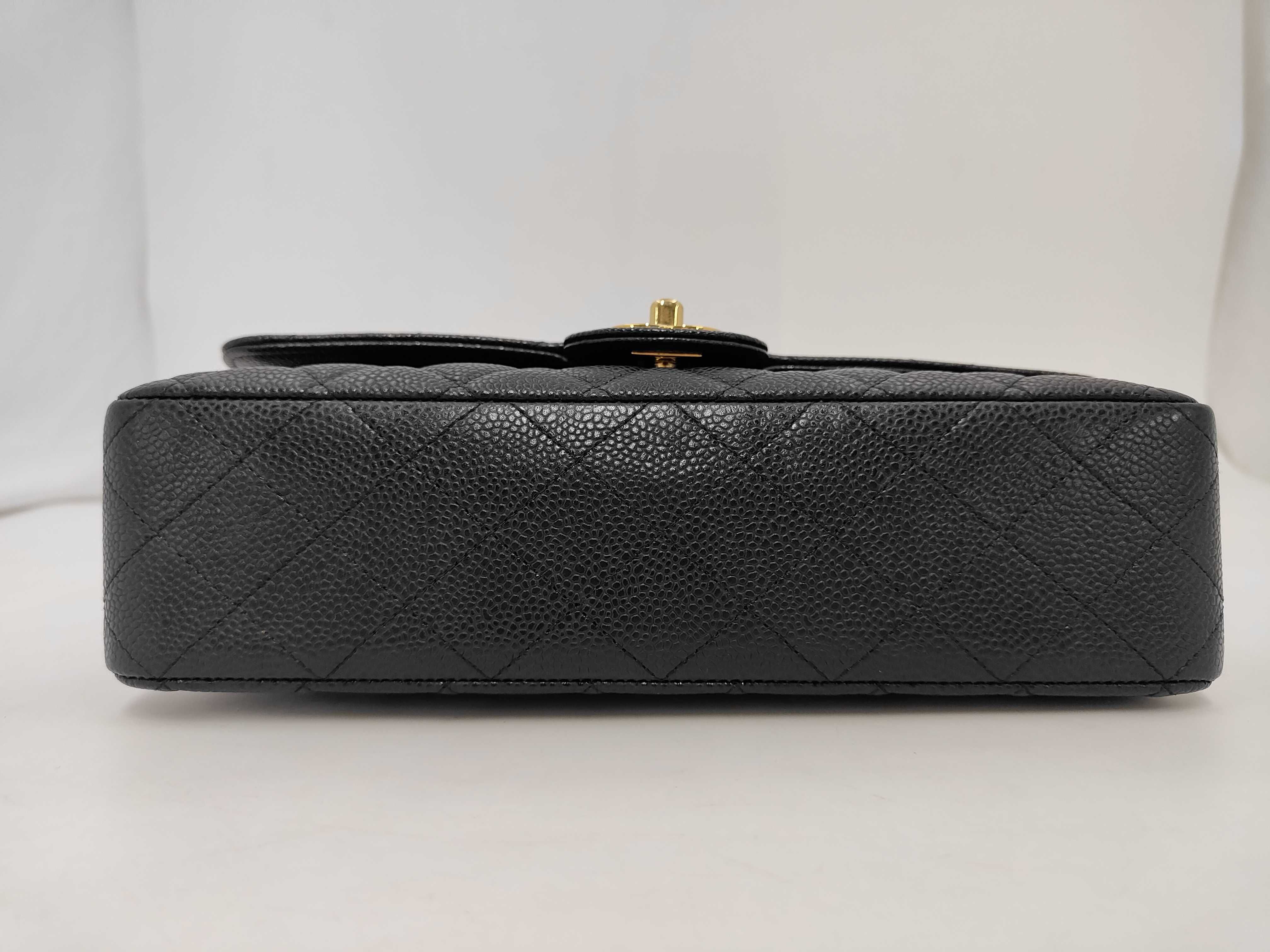 Matelassé 25 Double Flap Double Chain Caviar Shoulder Bag — view 3