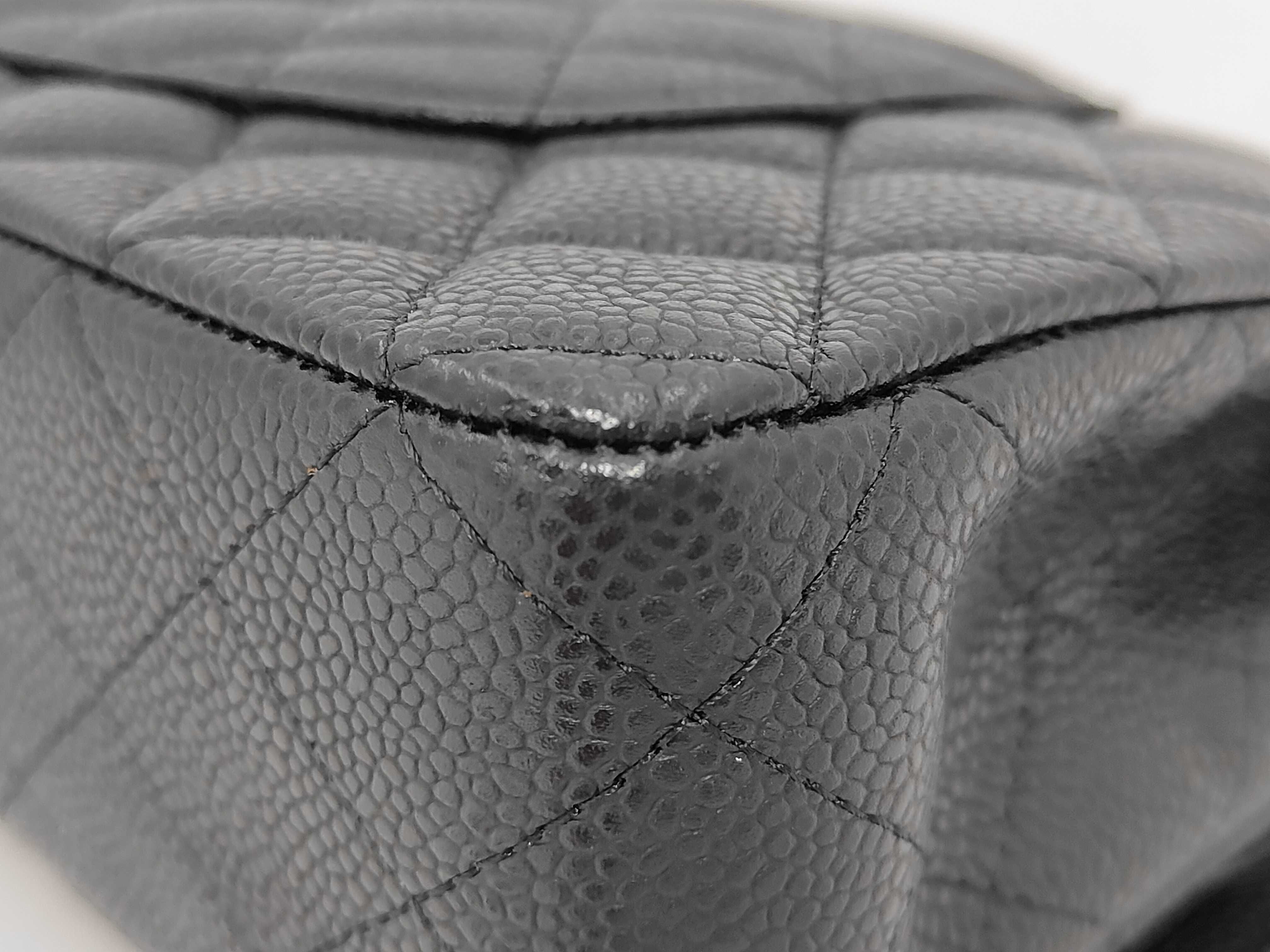 Matelassé 25 Double Flap Double Chain Caviar Shoulder Bag — view 4
