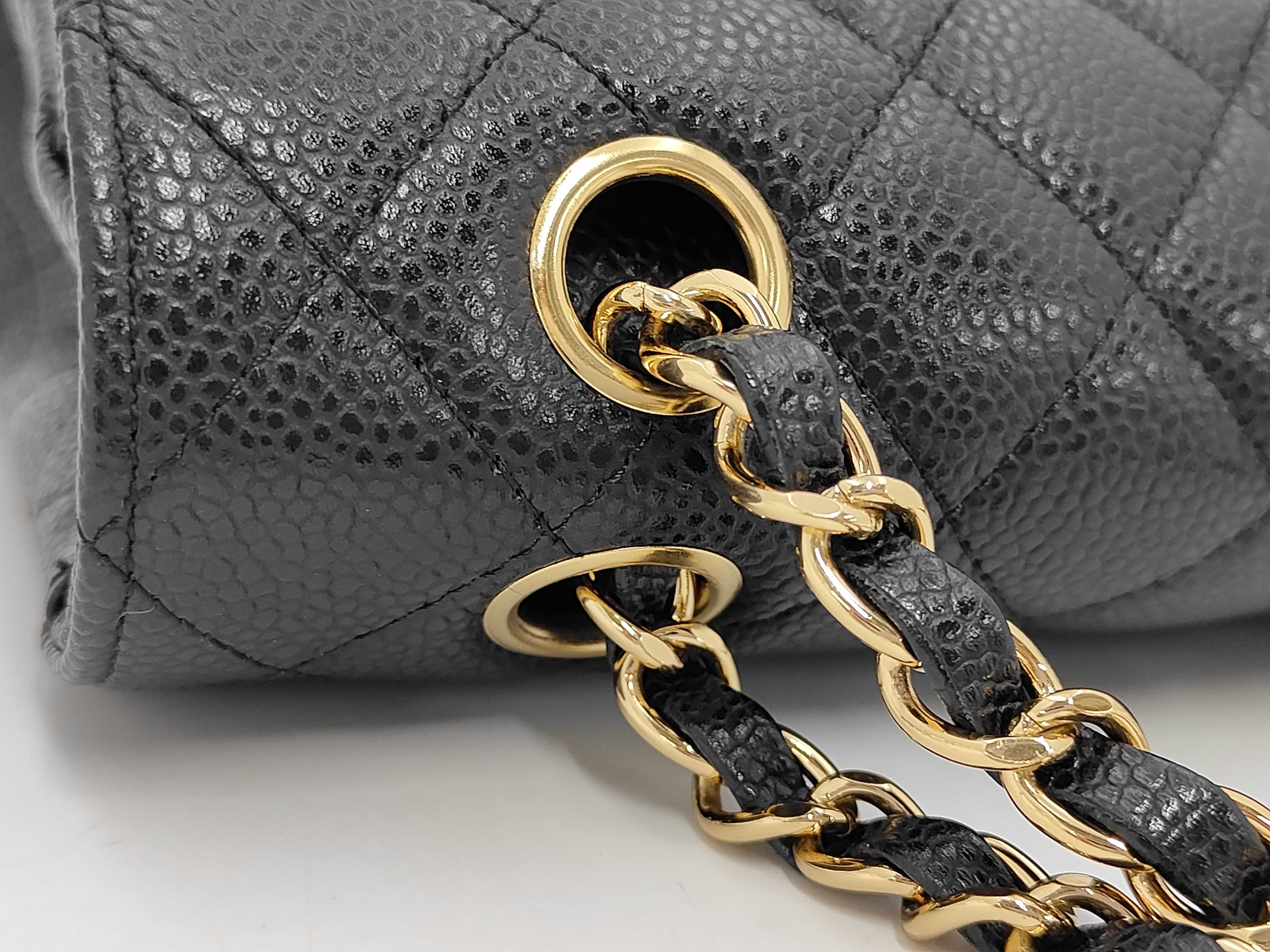 Matelassé 25 Double Flap Double Chain Caviar Shoulder Bag — view 6