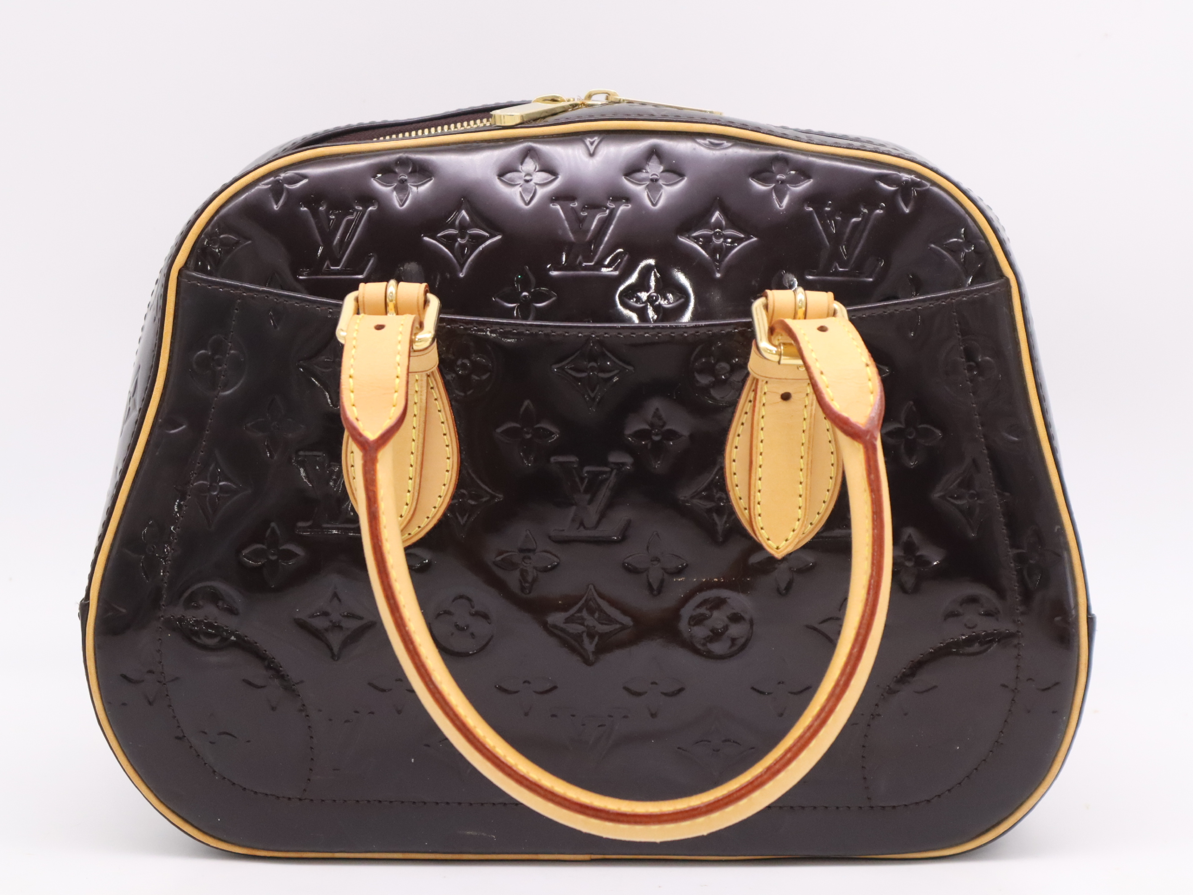 M93516 Vernis Summit Drive Amarante Handbag — view 2