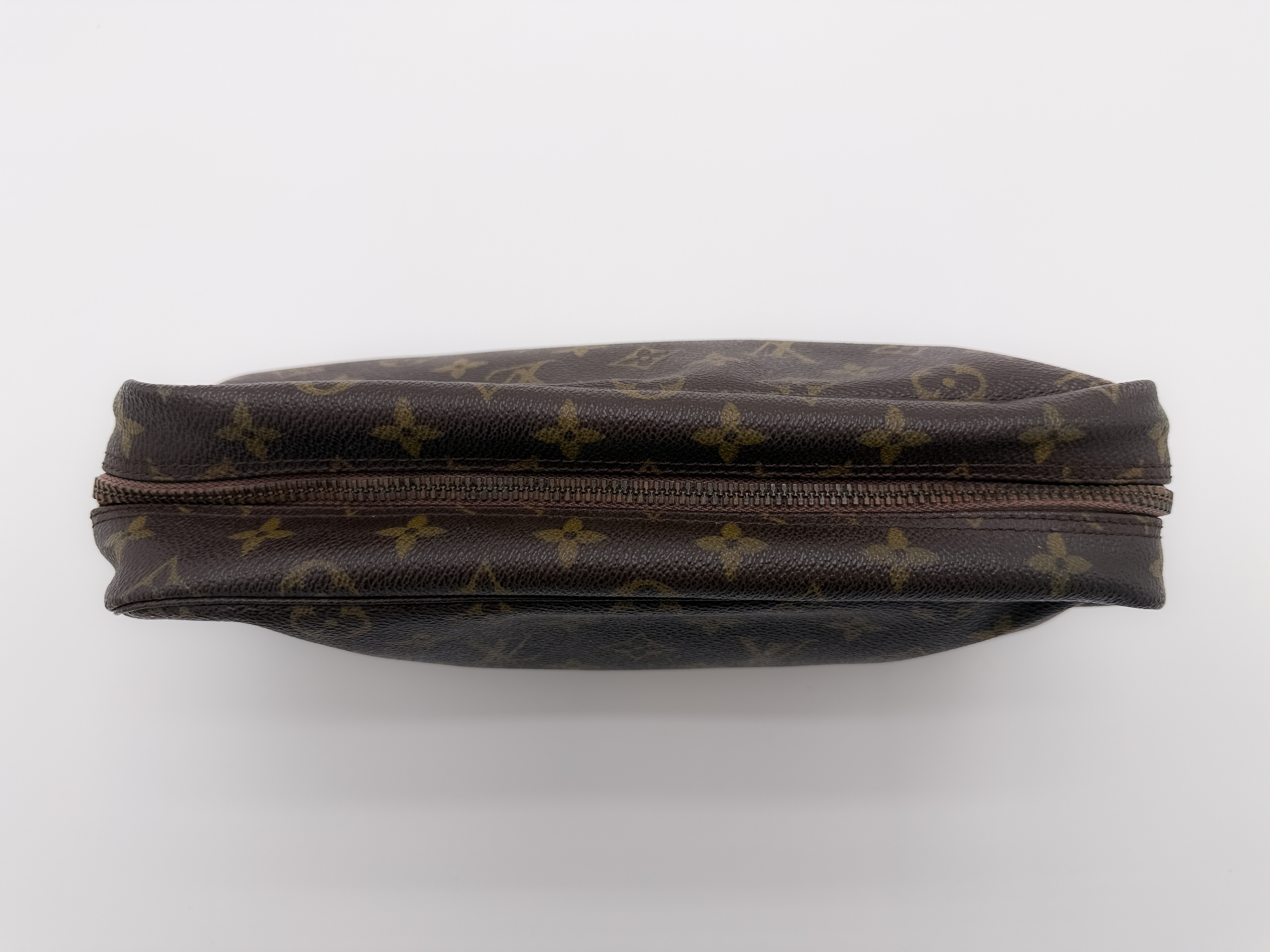 Monogram M47522 Trousse Toilette 28 Pouch — view 5