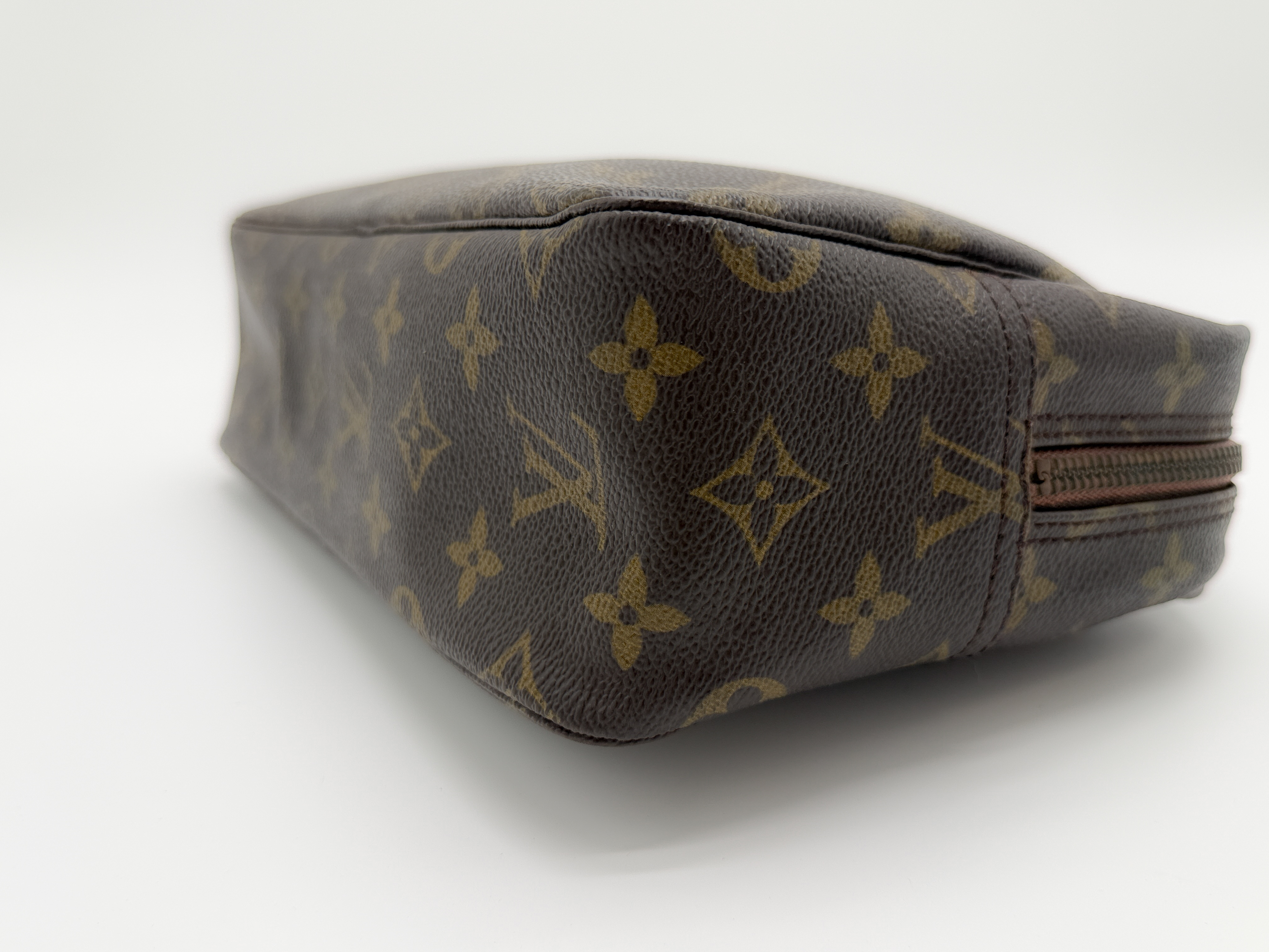 Monogram M47522 Trousse Toilette 28 Pouch — view 6