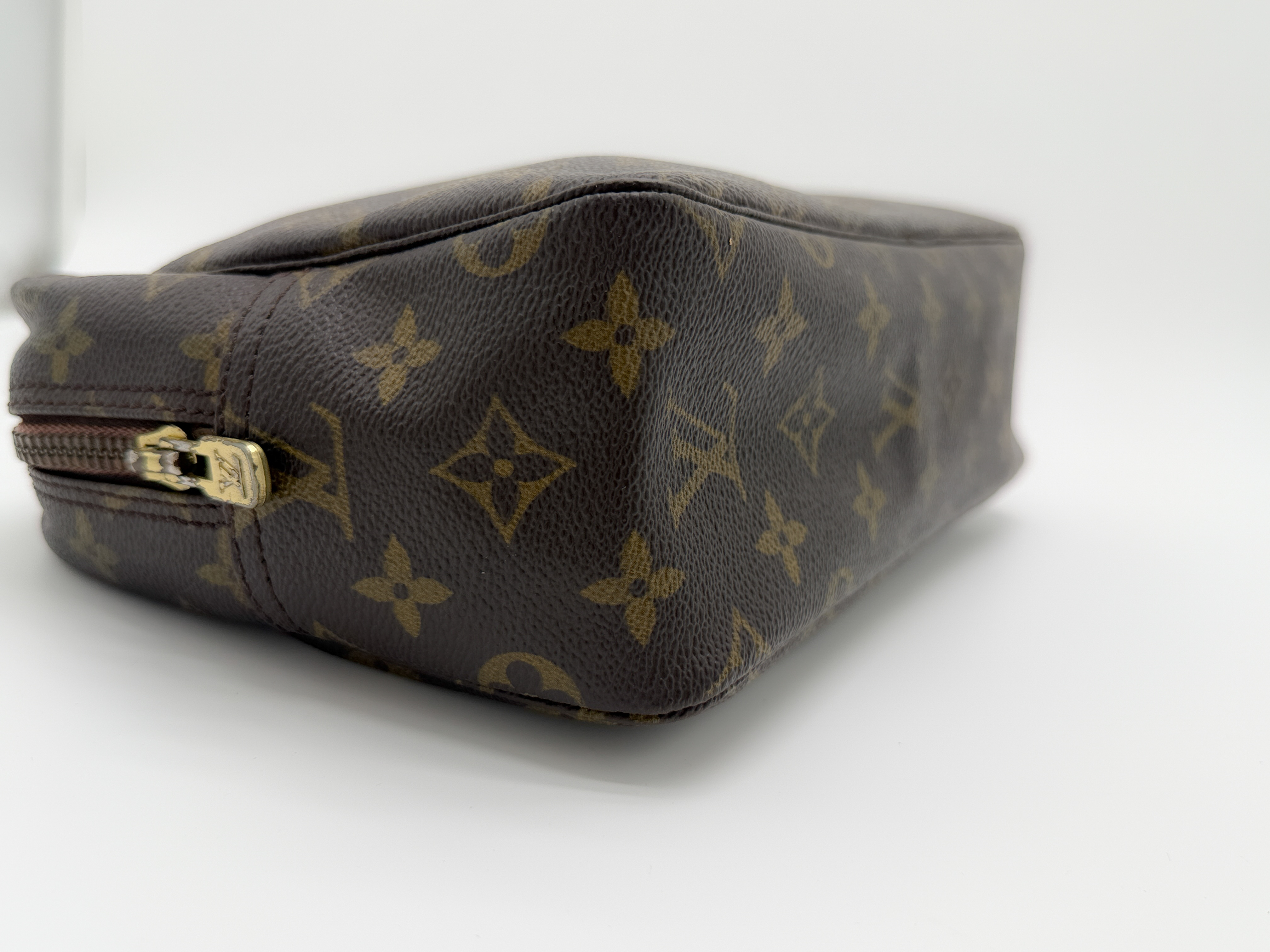 Monogram M47522 Trousse Toilette 28 Pouch — view 7