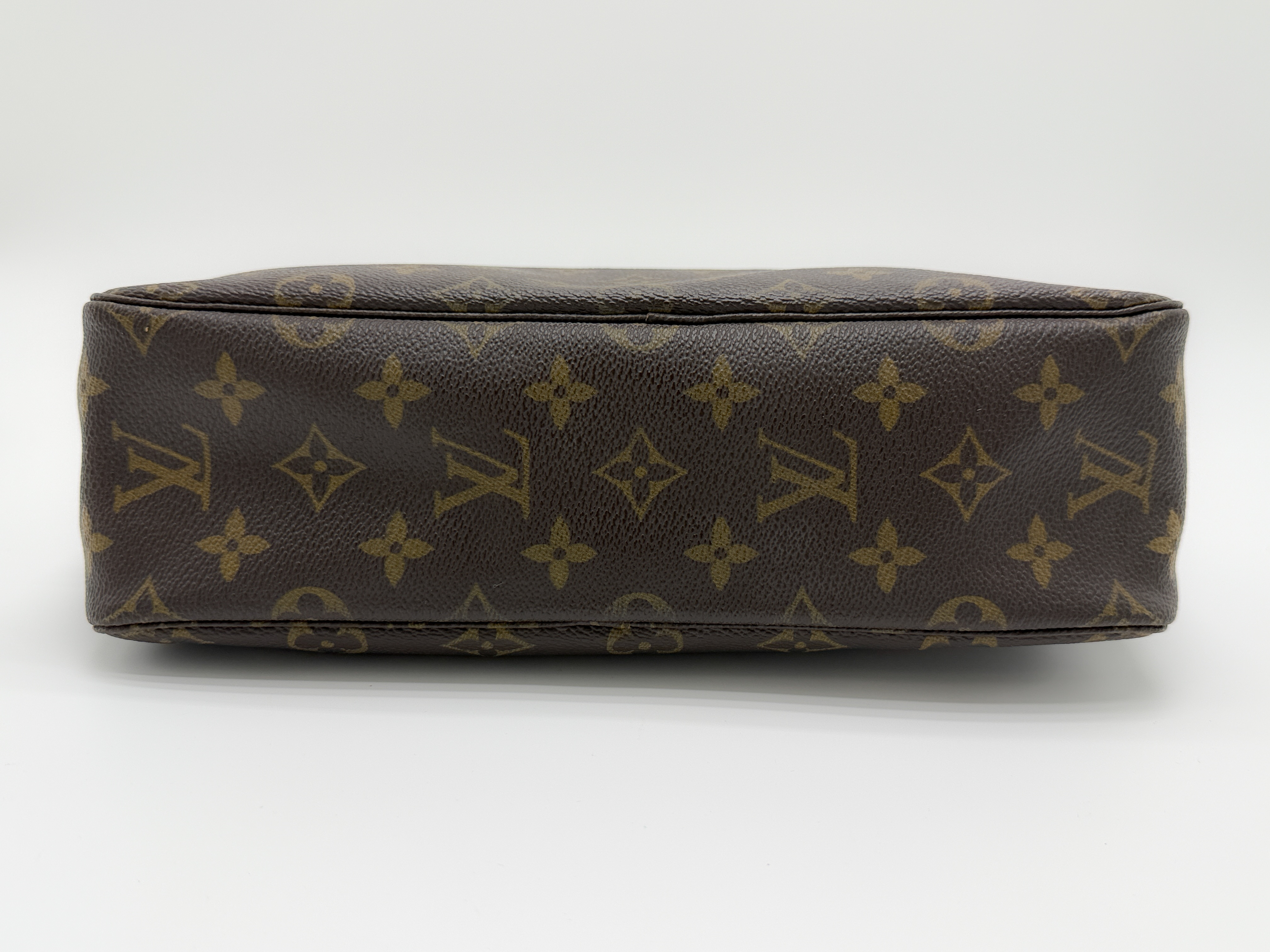 Monogram M47522 Trousse Toilette 28 Pouch — view 8